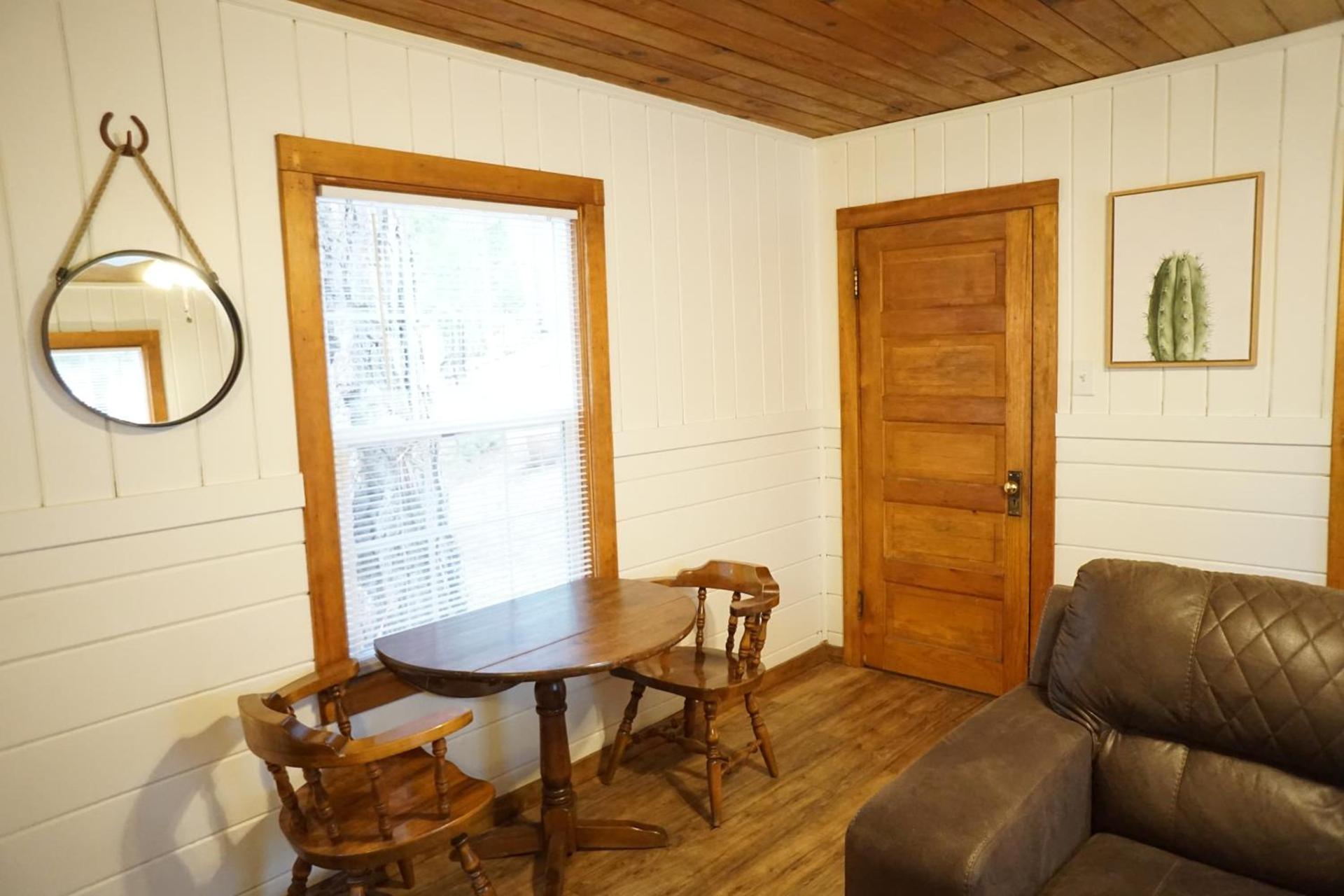 Shaver Lake Village Hotel photo 71