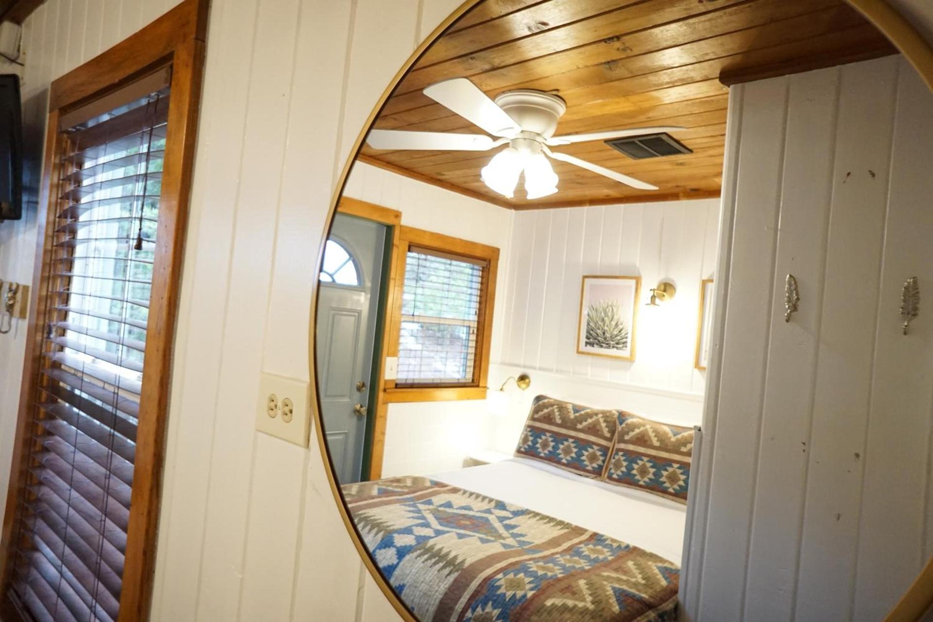 Shaver Lake Village Hotel photo 48