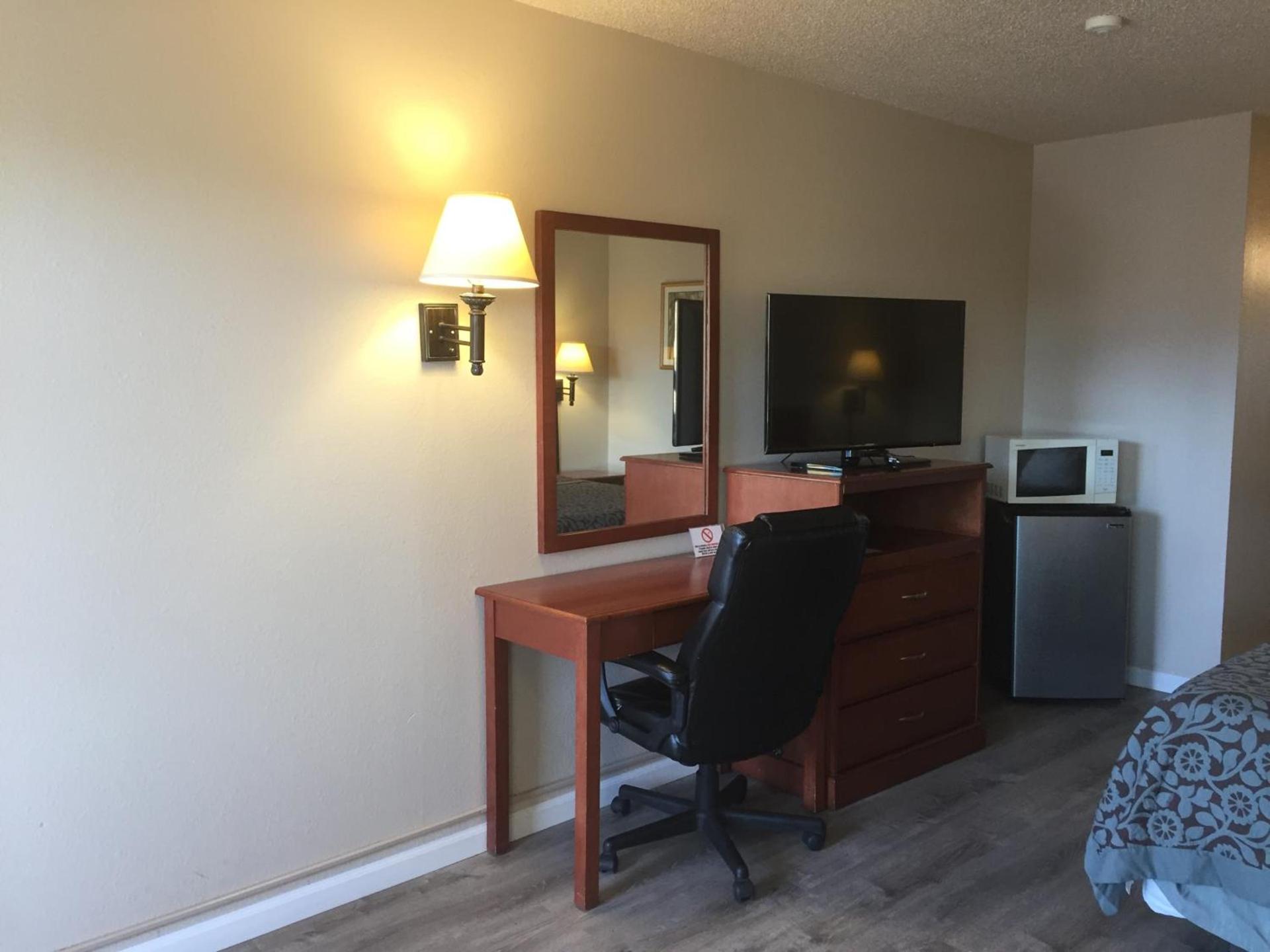 Travel Inn - Mesa photo 13