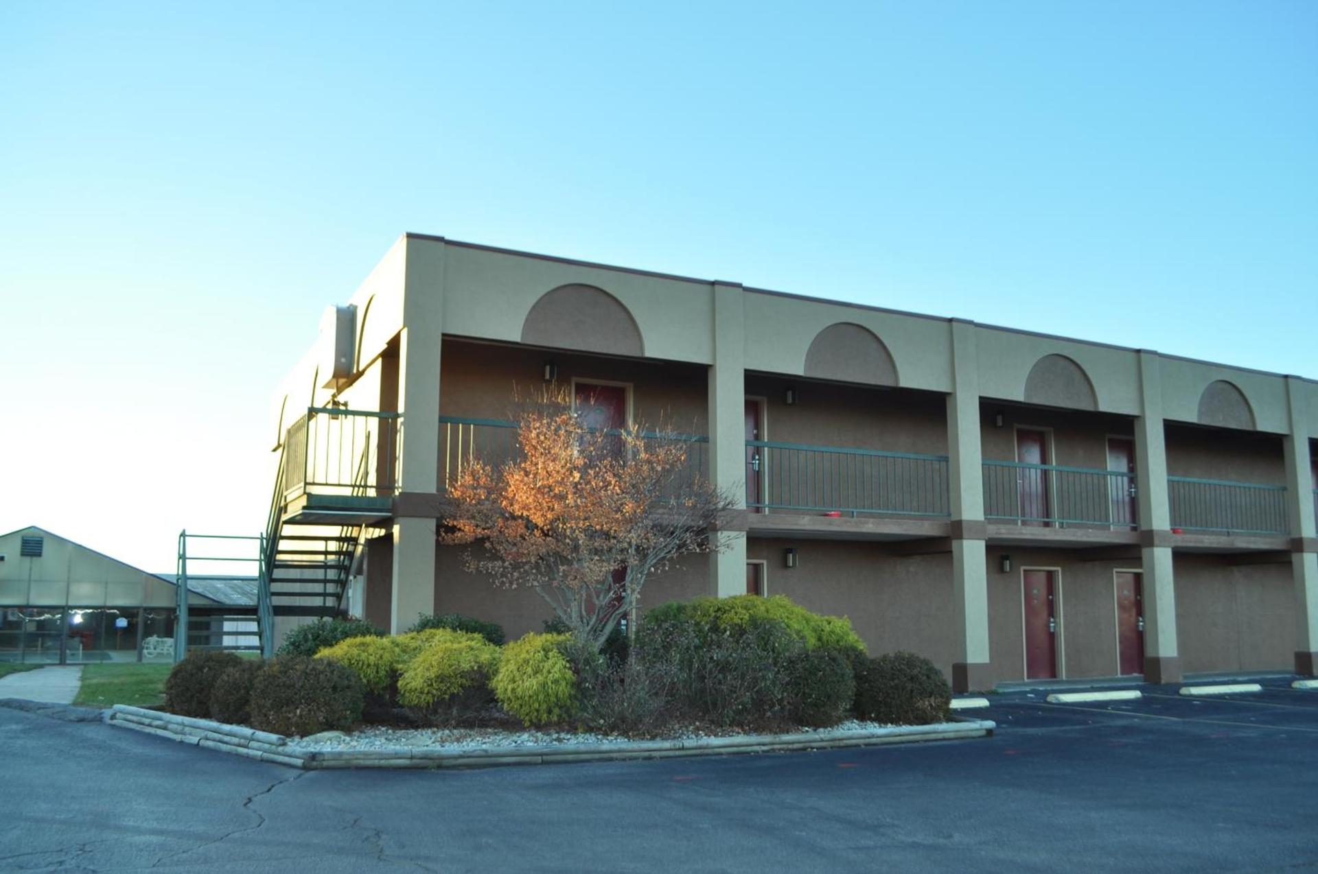 Bestway Inn - Madison photo 43