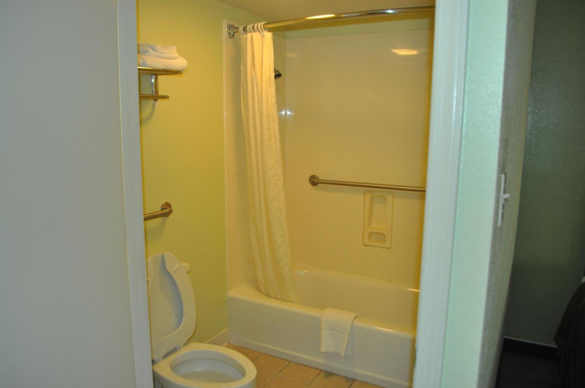 Bestway Inn - Madison photo 7