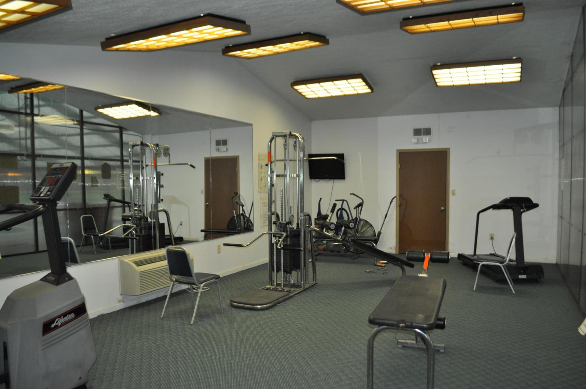 Bestway Inn - Madison photo 18