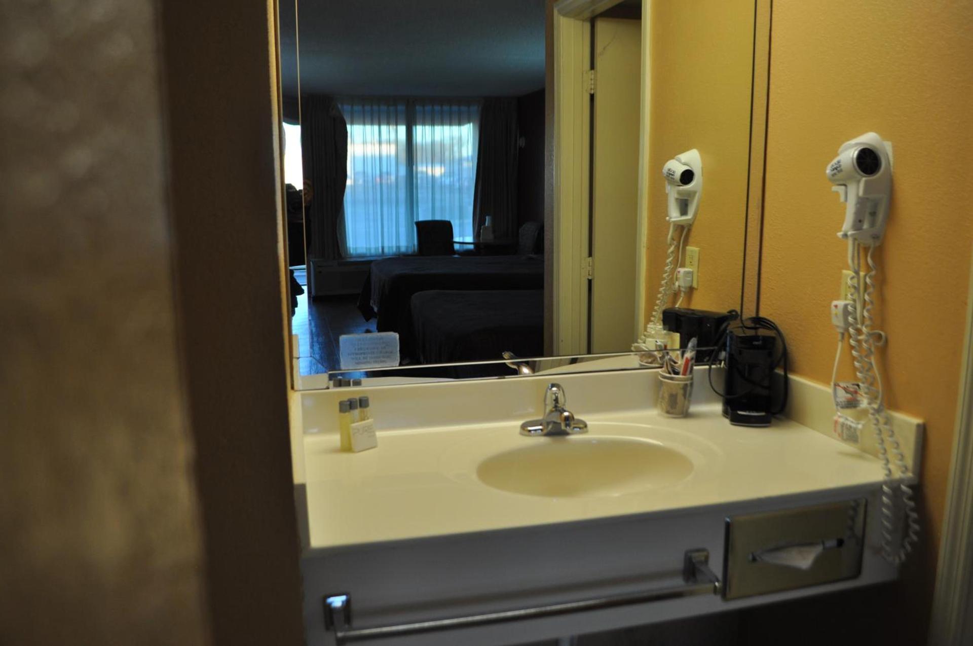 Bestway Inn - Madison photo 23