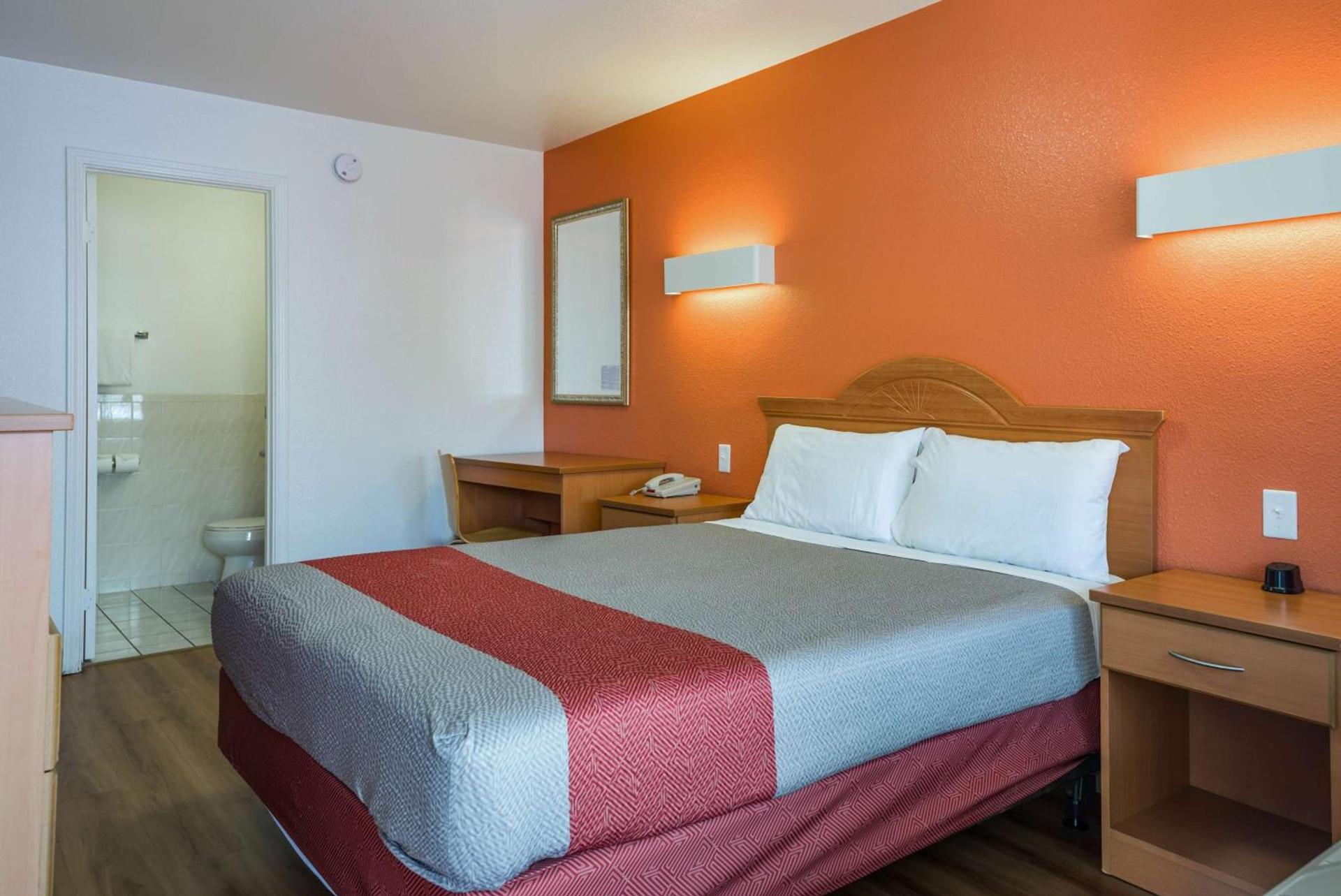 Motel 6-Concord, CA photo 9