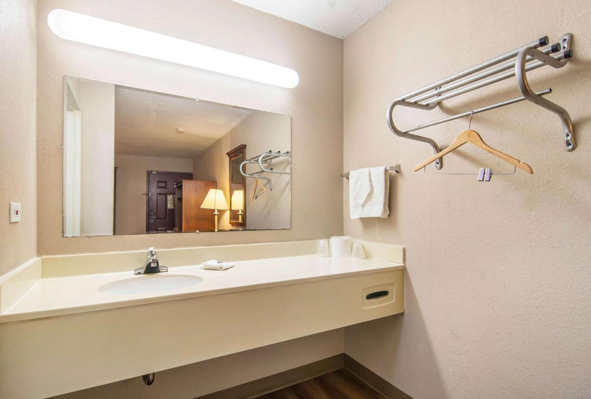 Motel 6-Alsip, IL photo 19
