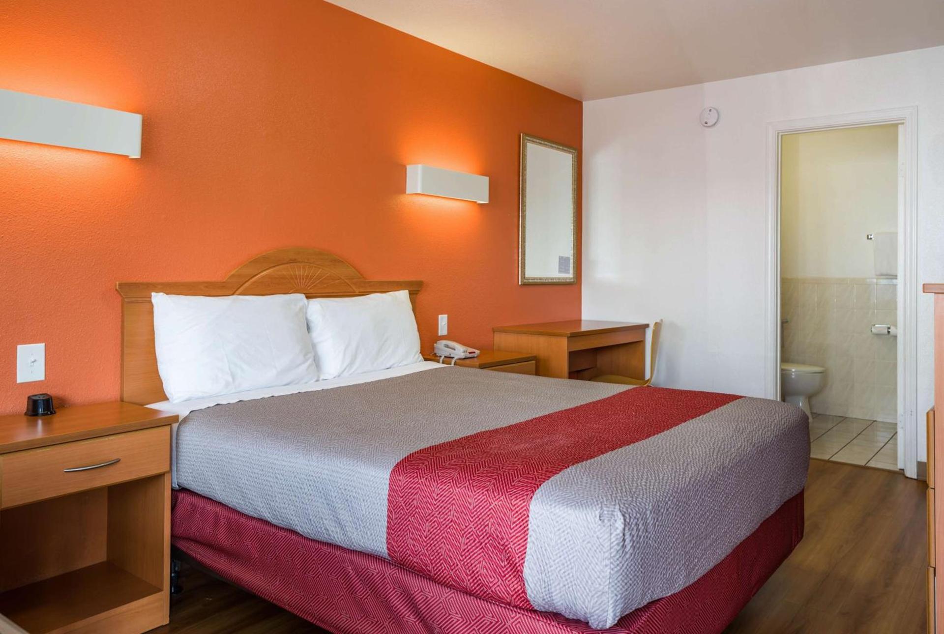 Motel 6-Concord, CA photo 12
