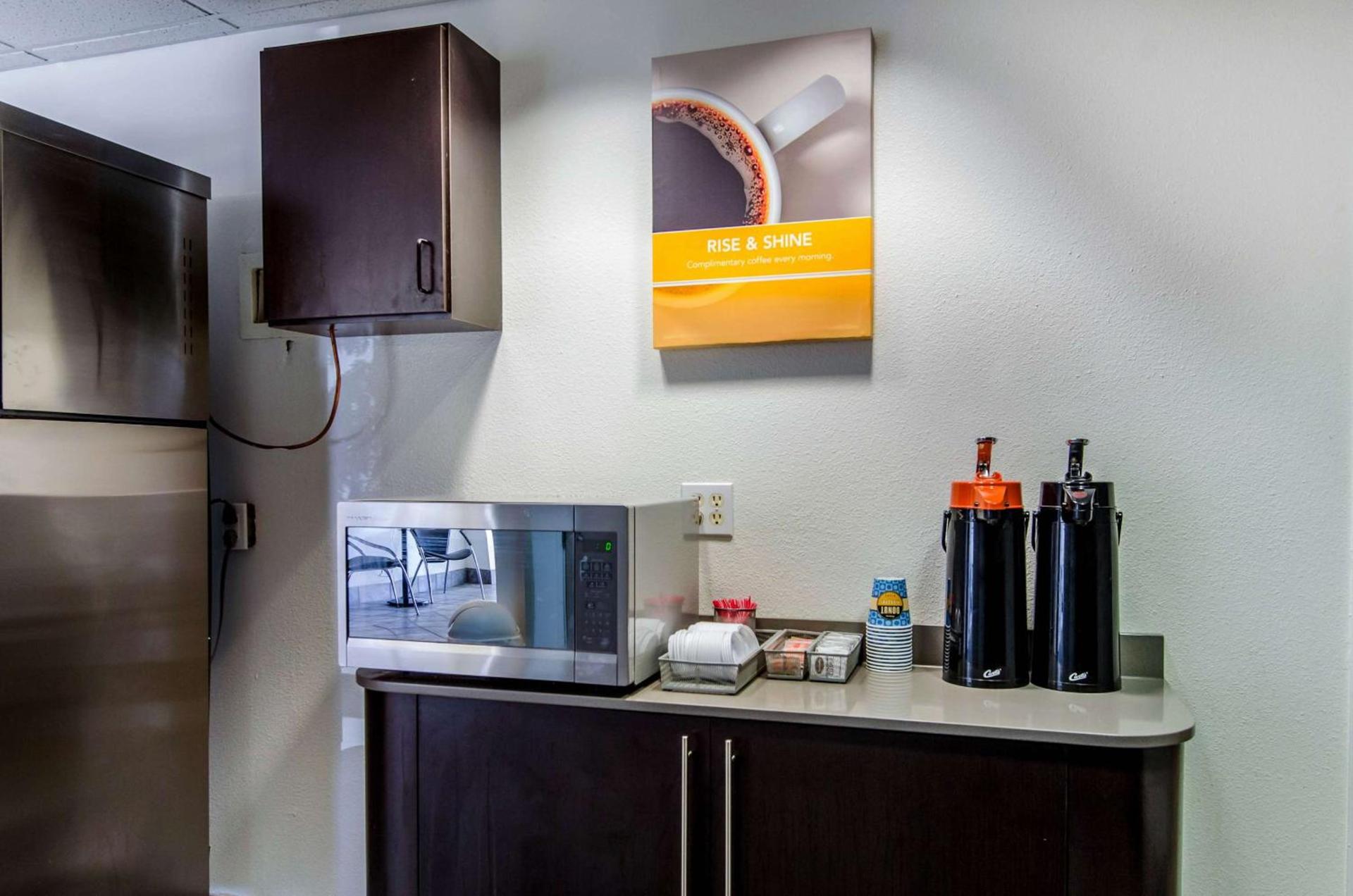 Motel 6-Wheatland, WY photo 54