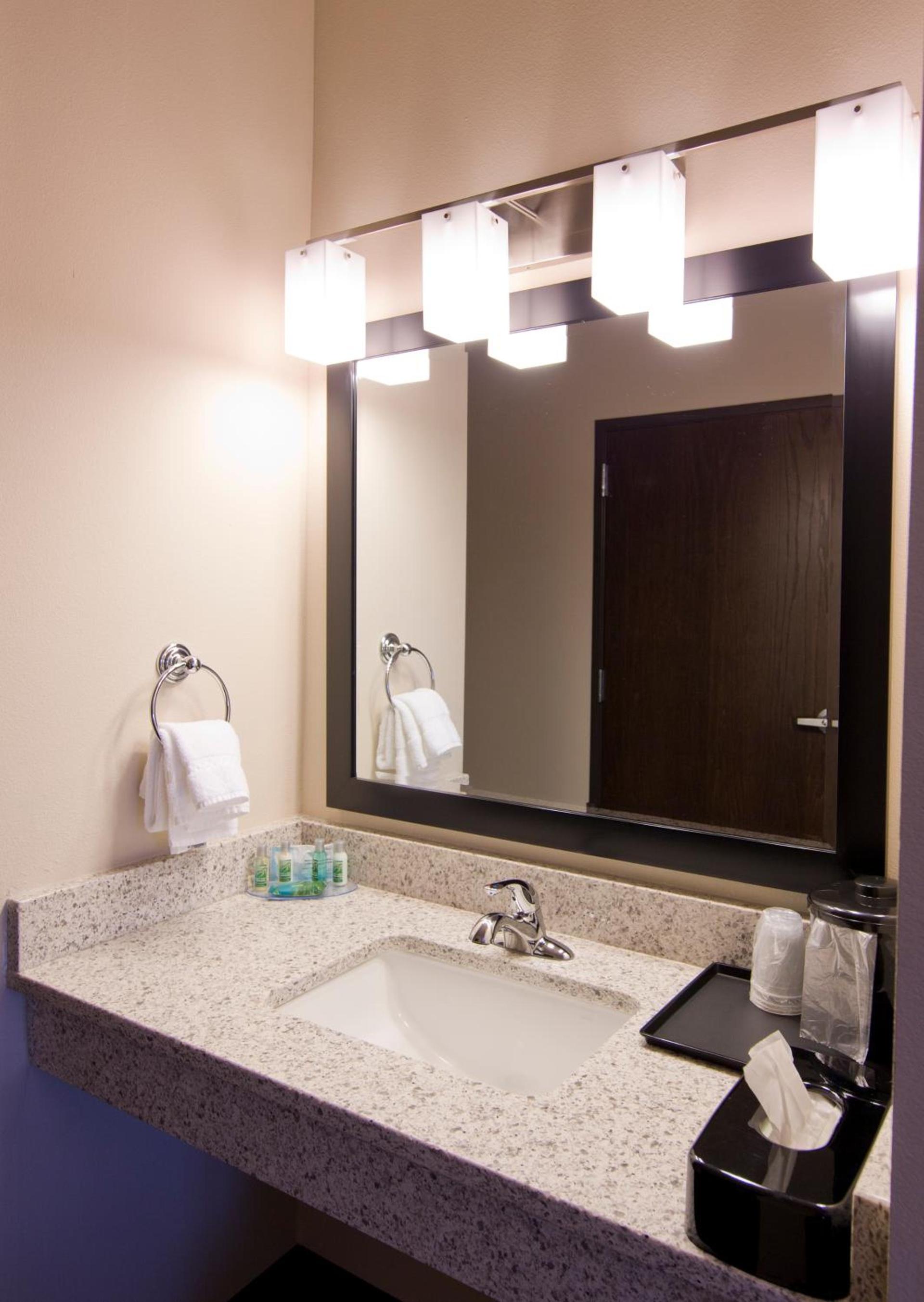Cobblestone Inn & Suites - Boone photo 40
