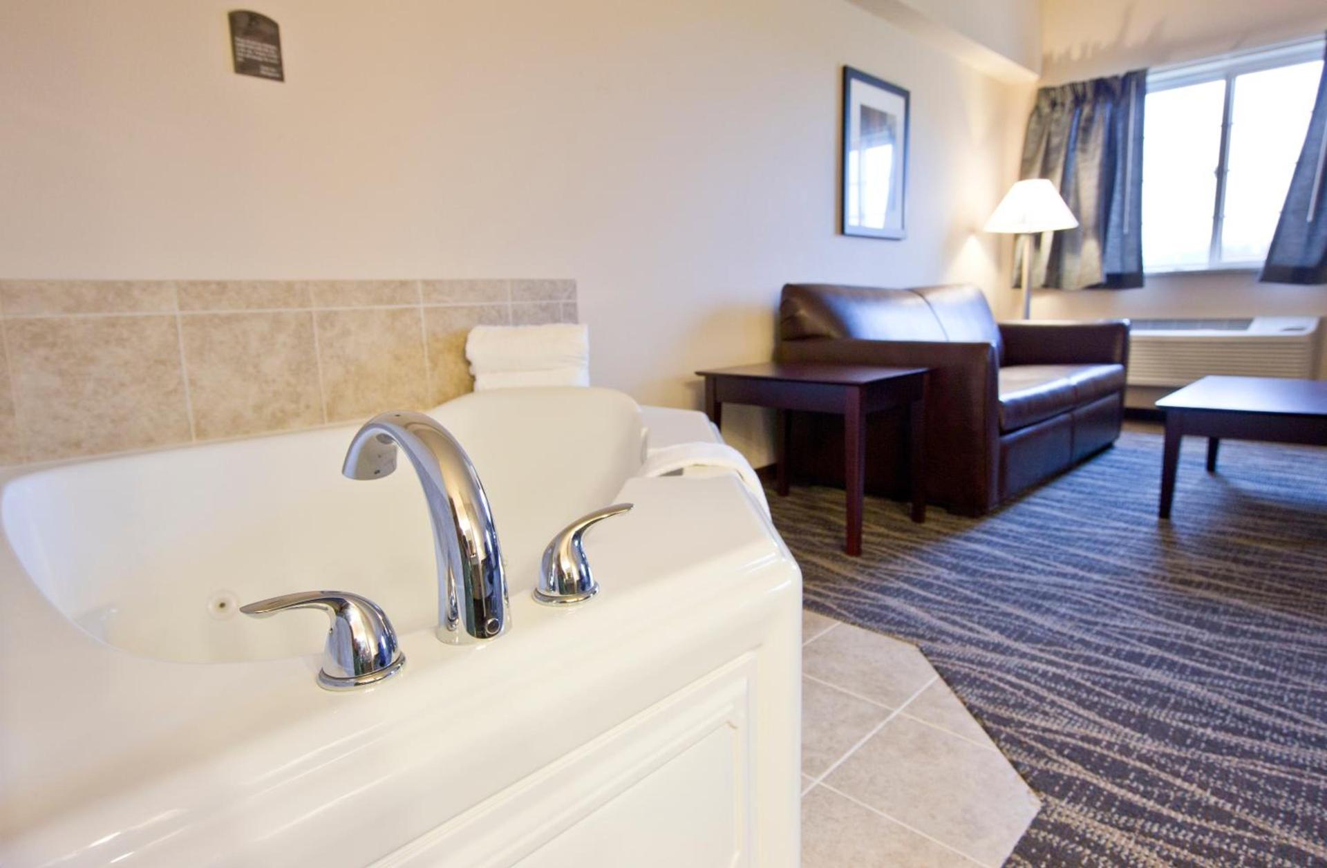 Cobblestone Inn & Suites - Boone photo 38