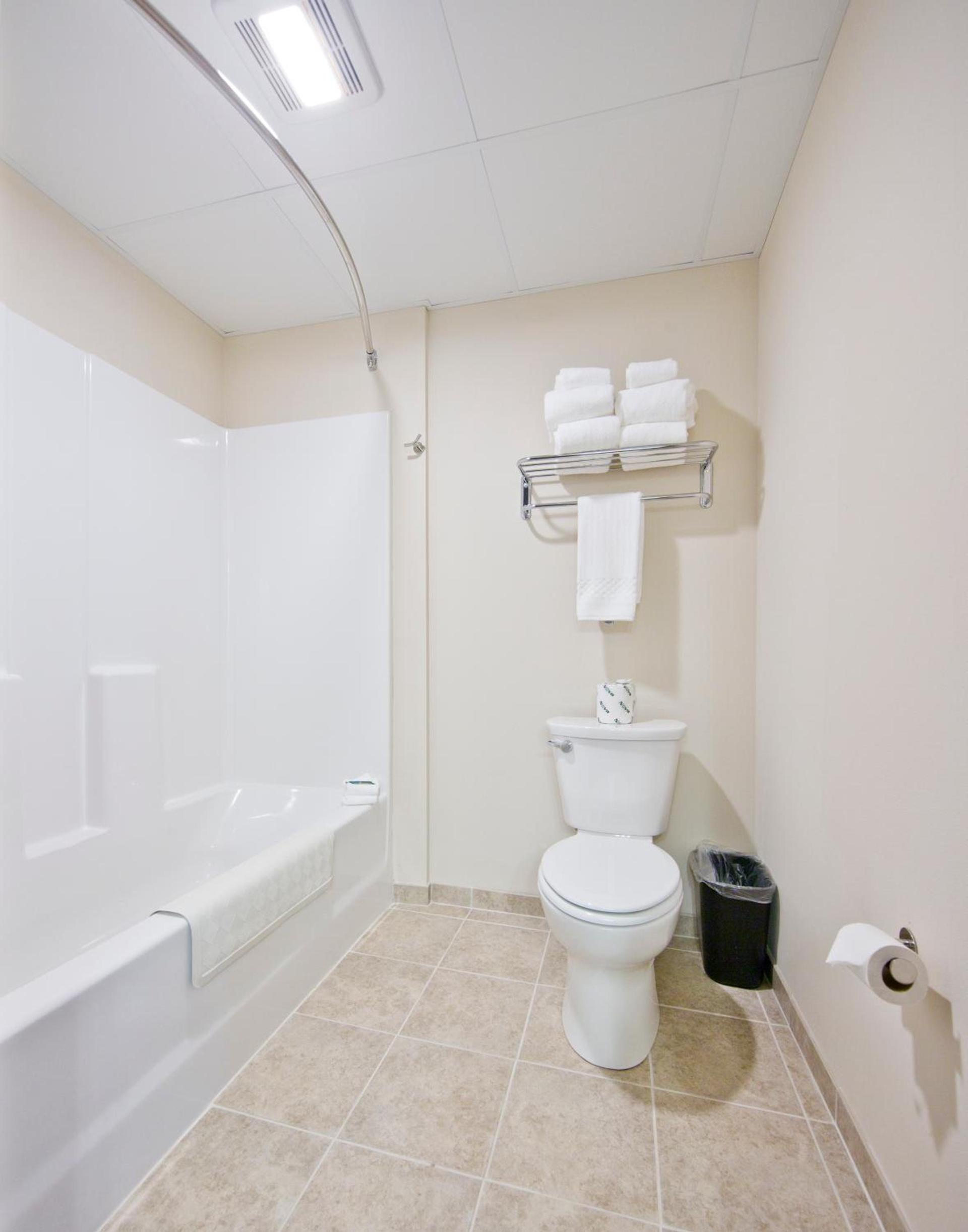 Cobblestone Inn & Suites - Boone photo 22