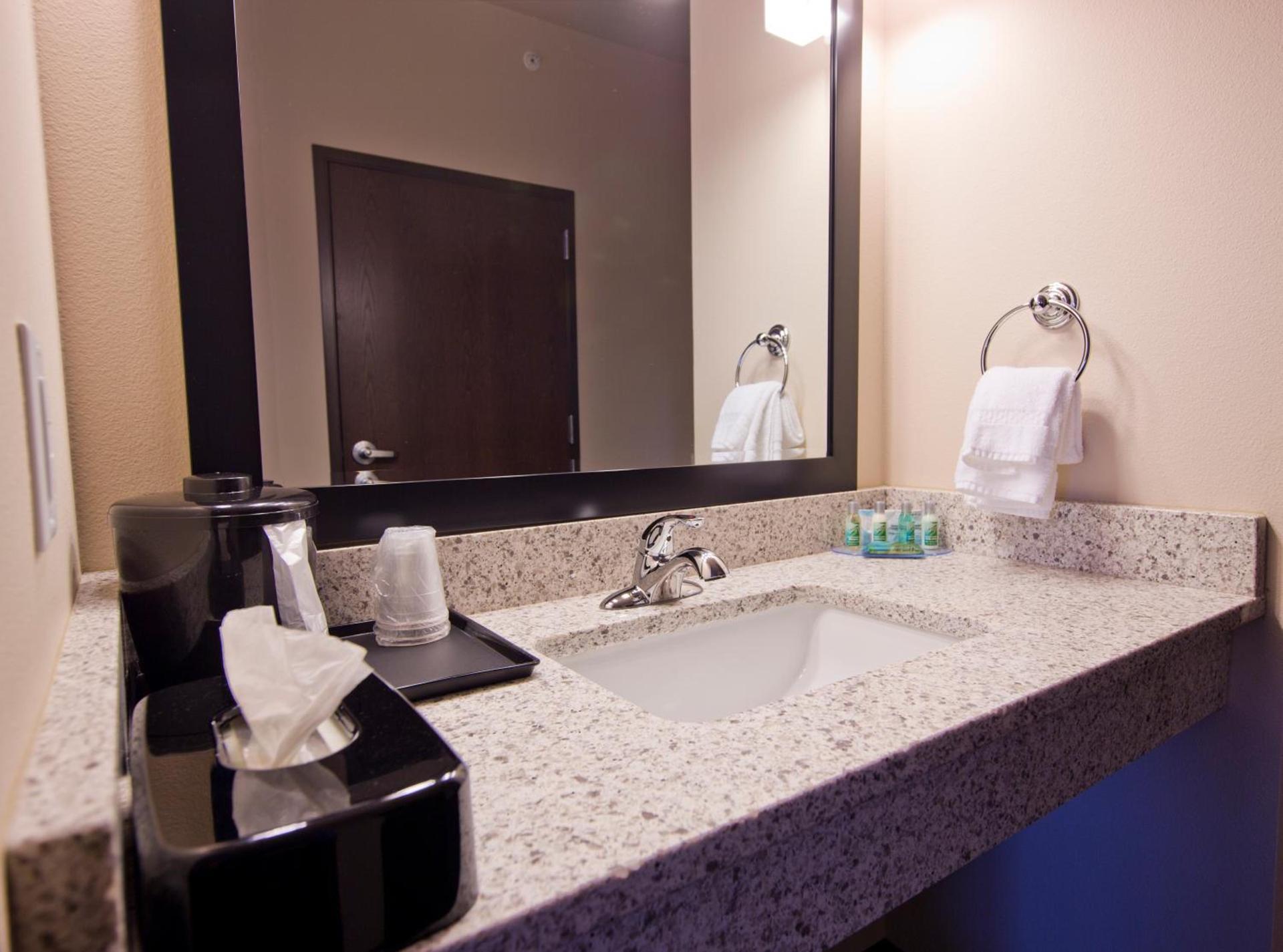 Cobblestone Inn & Suites - Boone photo 23