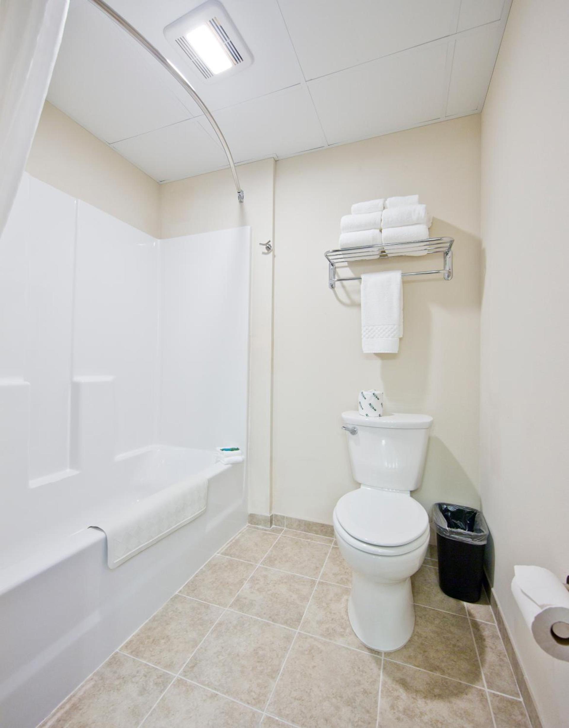 Cobblestone Inn & Suites - Boone photo 17