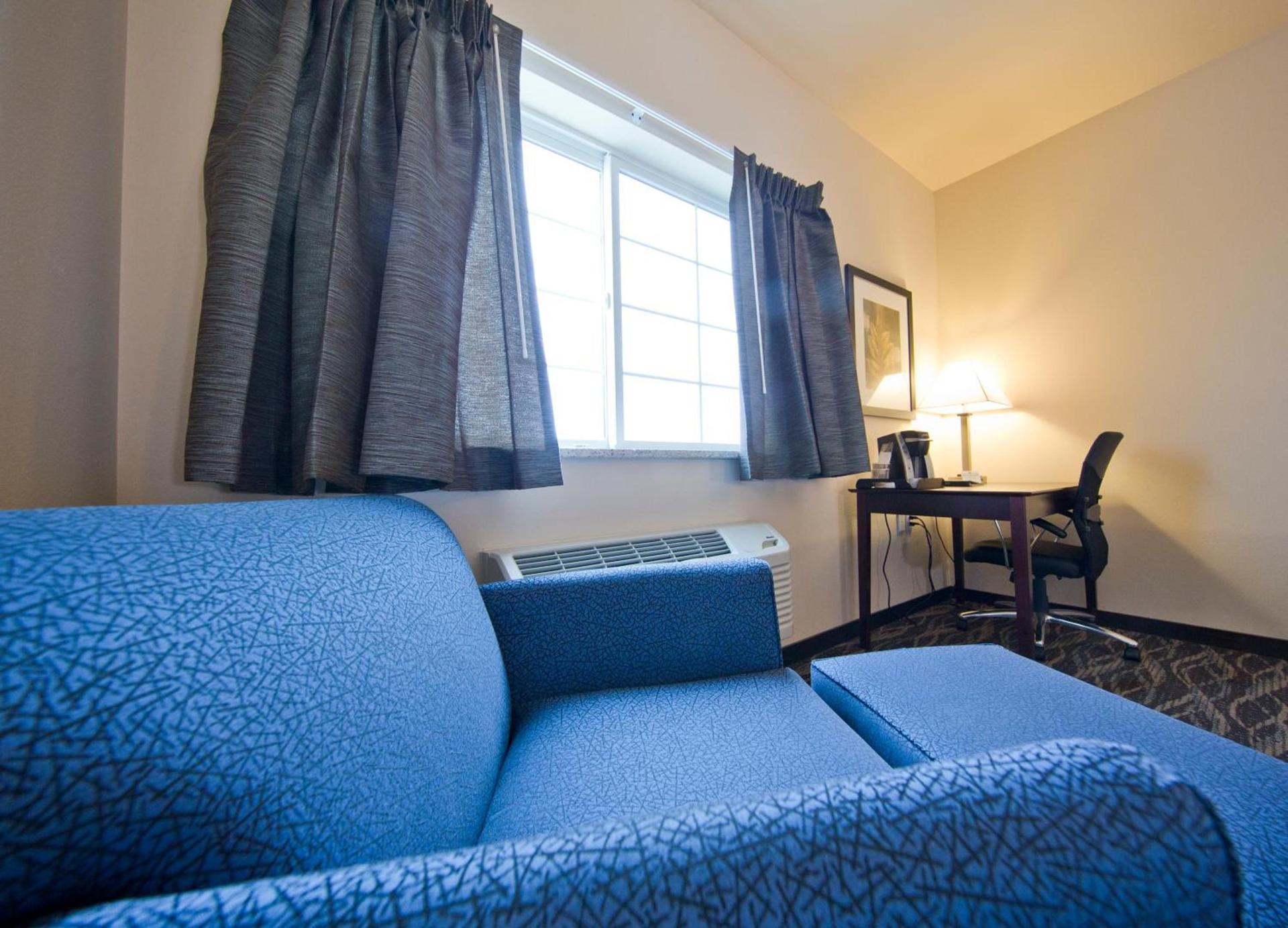 Cobblestone Inn & Suites - Boone photo 11