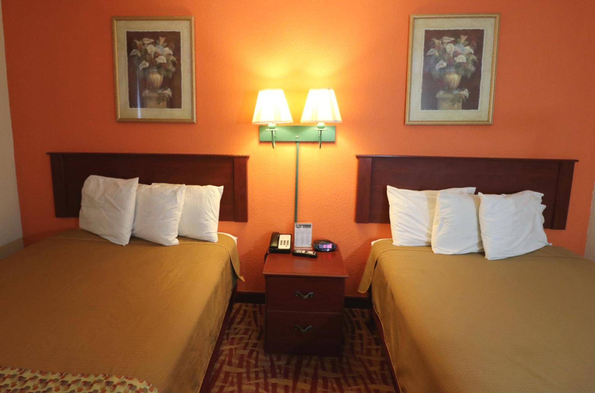 Jefferson Inn Dandridge photo 25