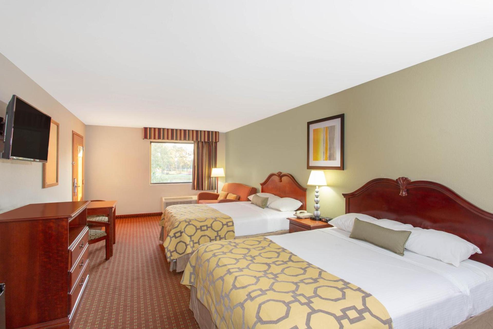 Baymont by Wyndham Midway Tallahassee photo 41