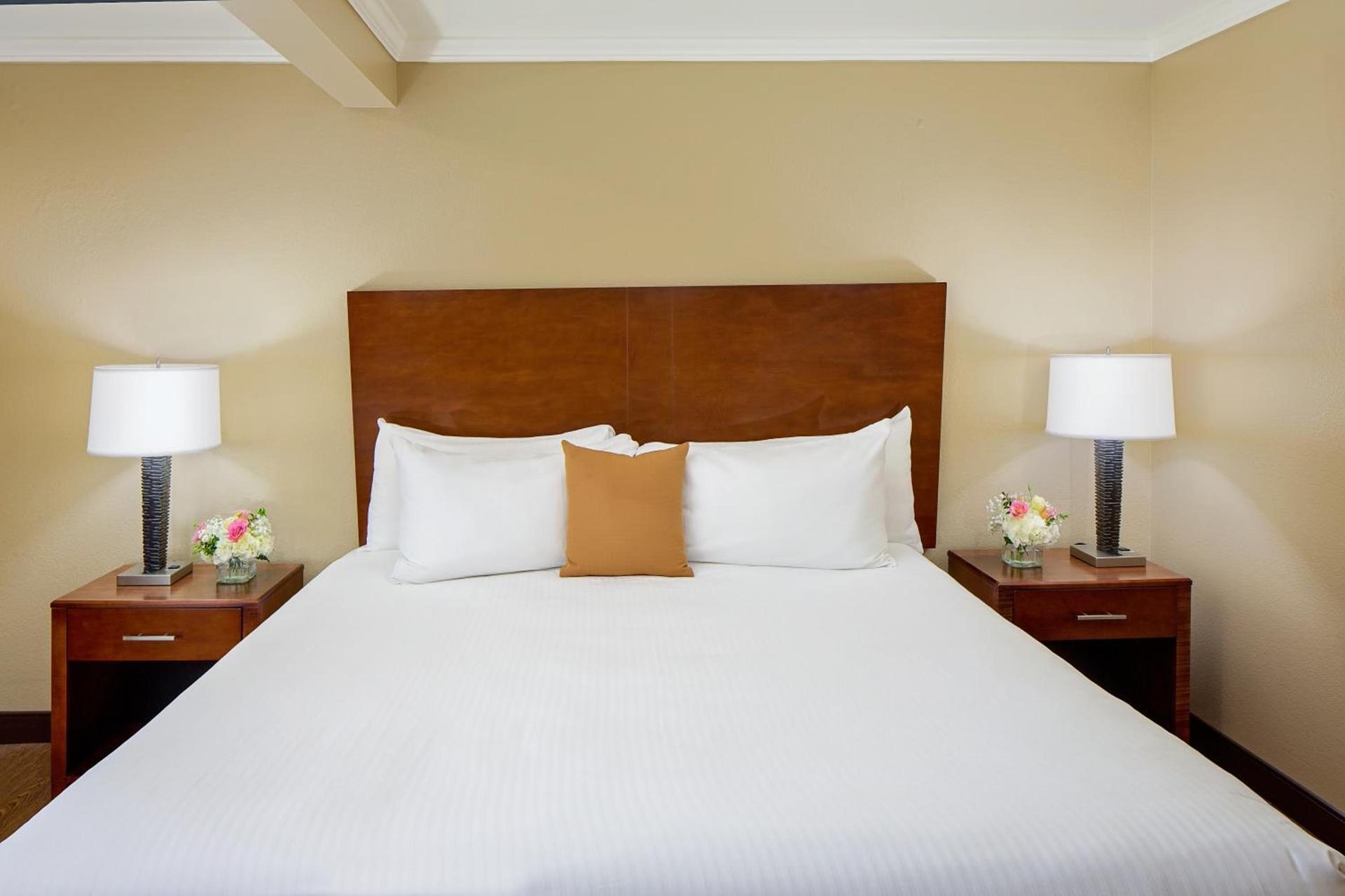 New Englander Inn Bennington photo 18