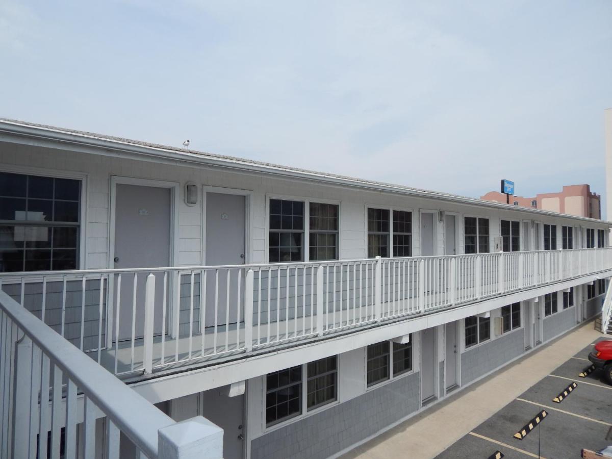 Sun 'n Fun Motel photo 10