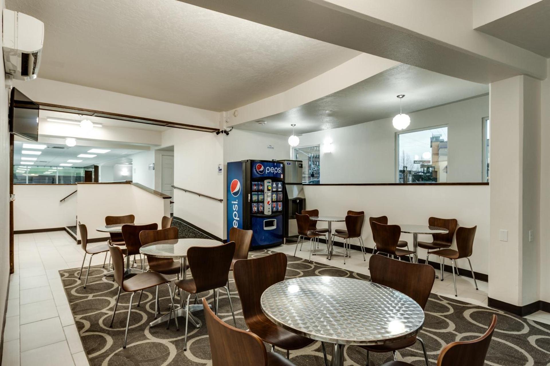 Baymont by Wyndham Spokane photo 17