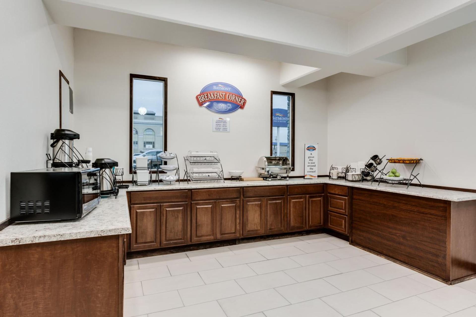 Baymont by Wyndham Spokane photo 19