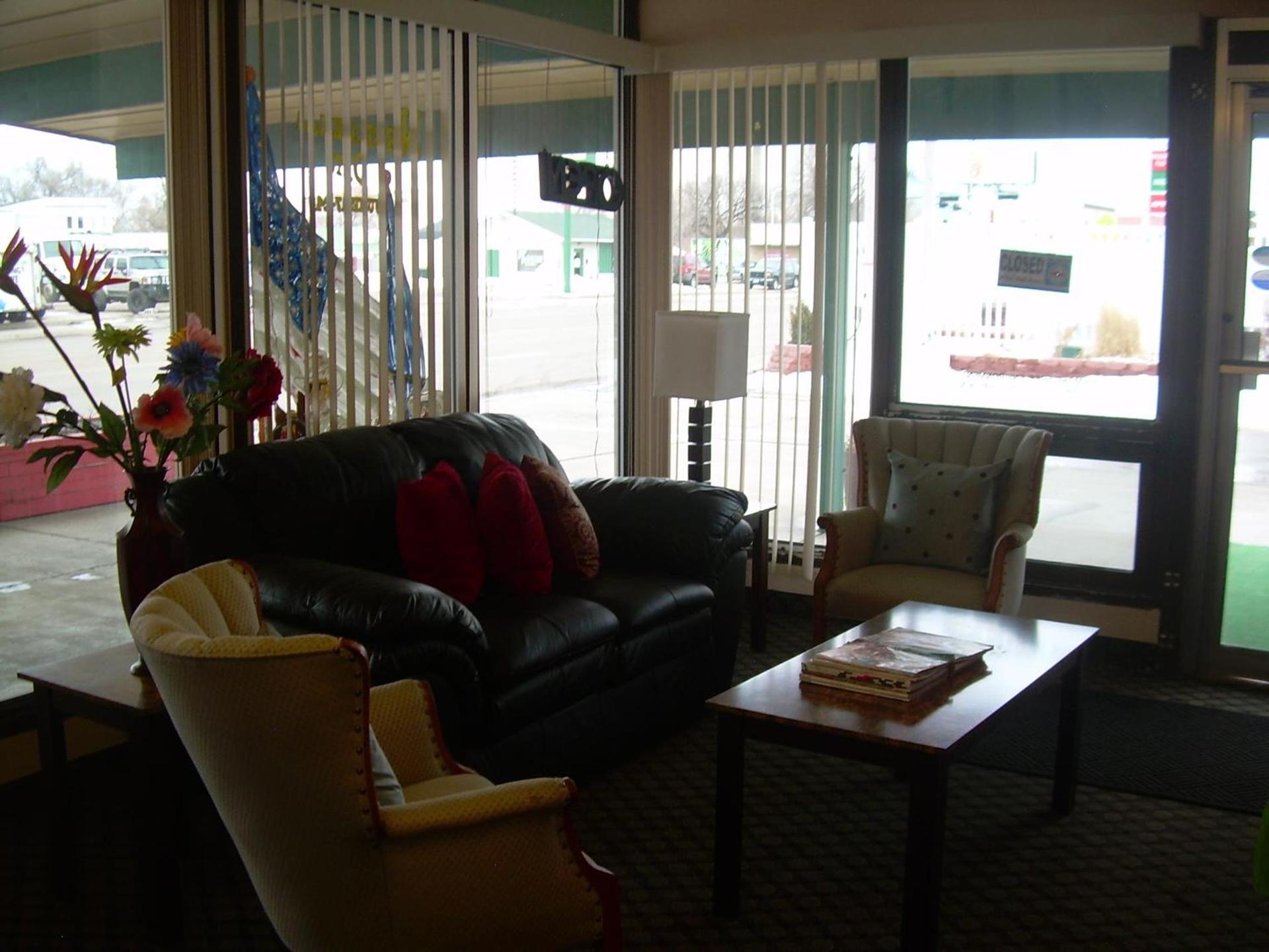 83 motel photo 3