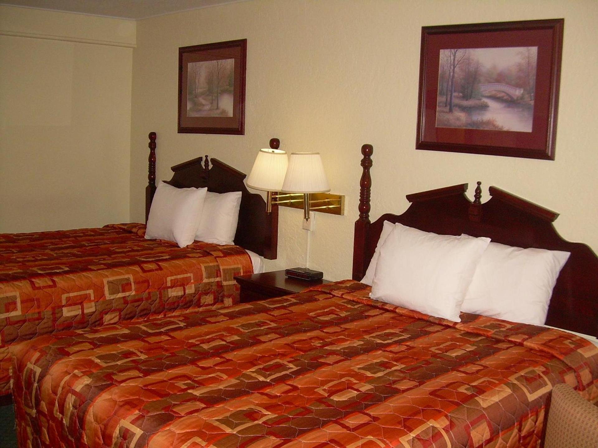 83 motel photo 15