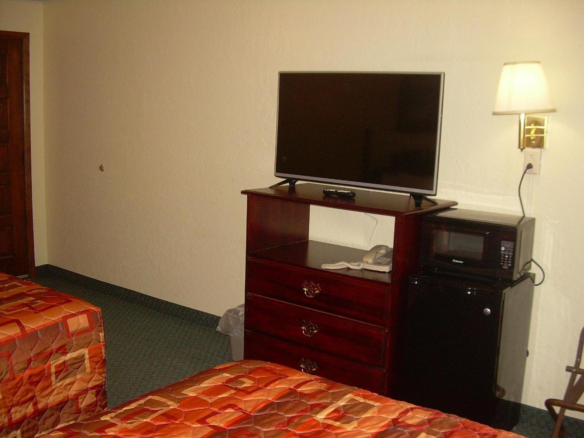 83 motel photo 4