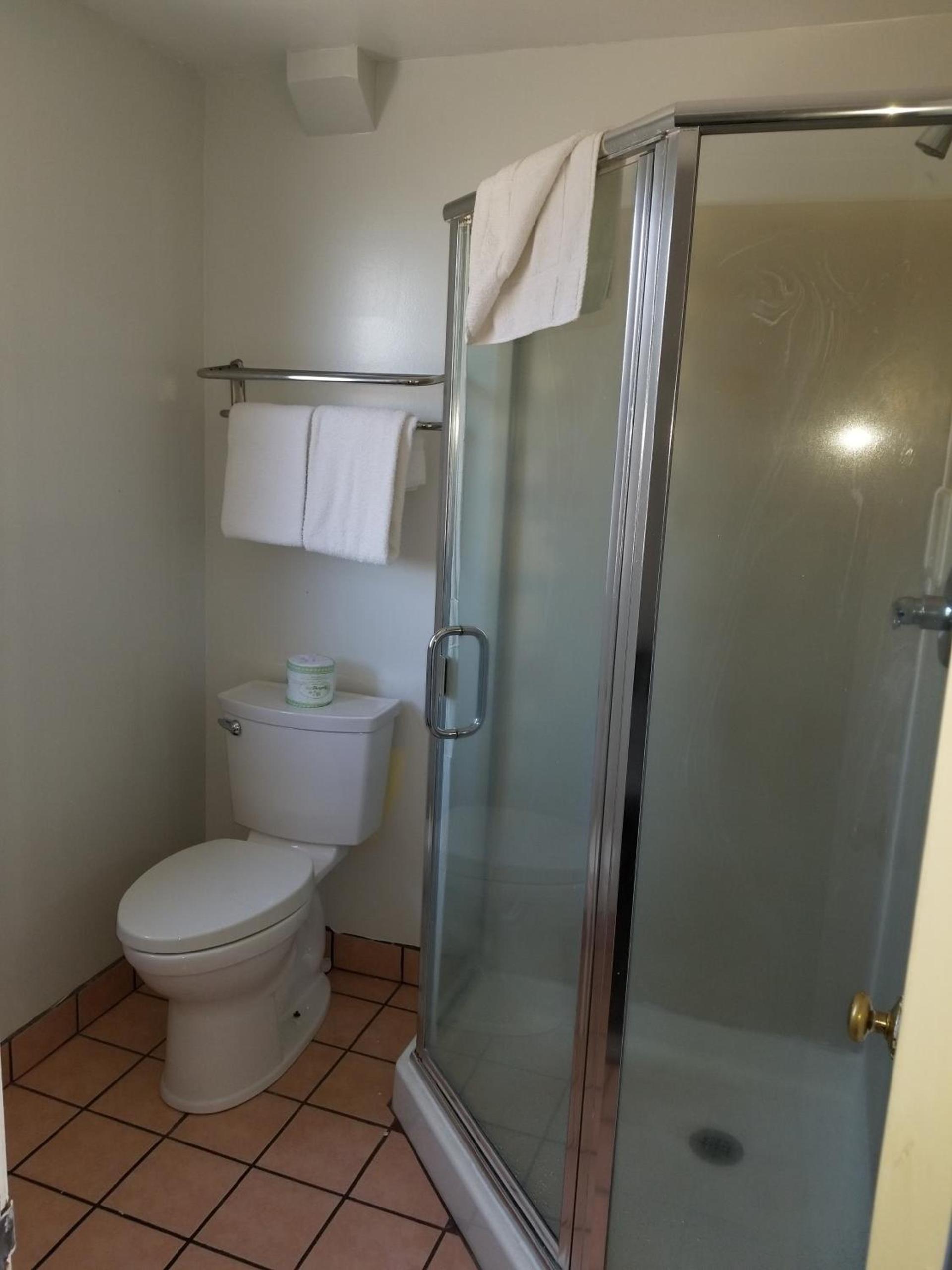 Beverly Lodge photo 22