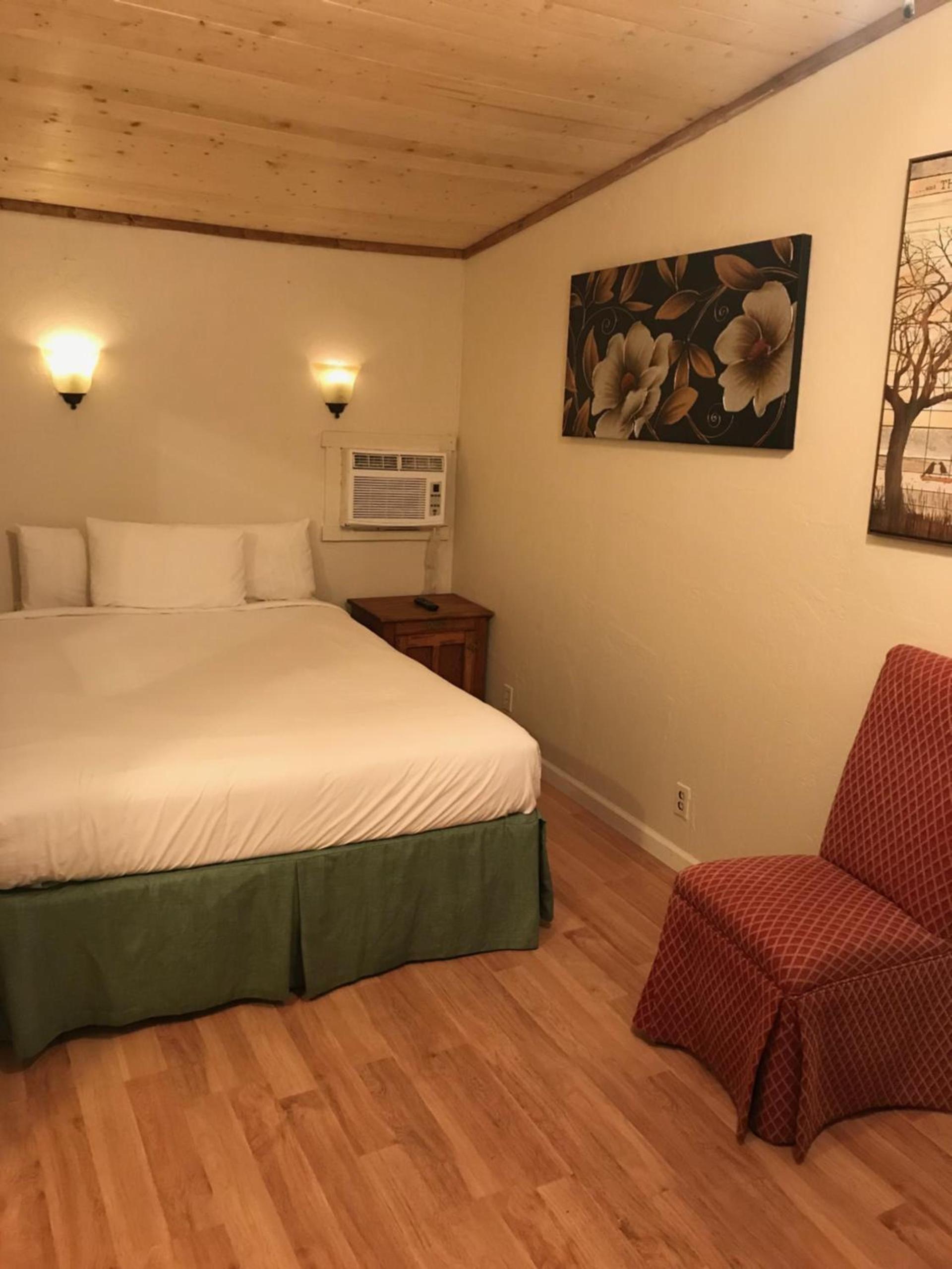 El Dorado Motel photo 25