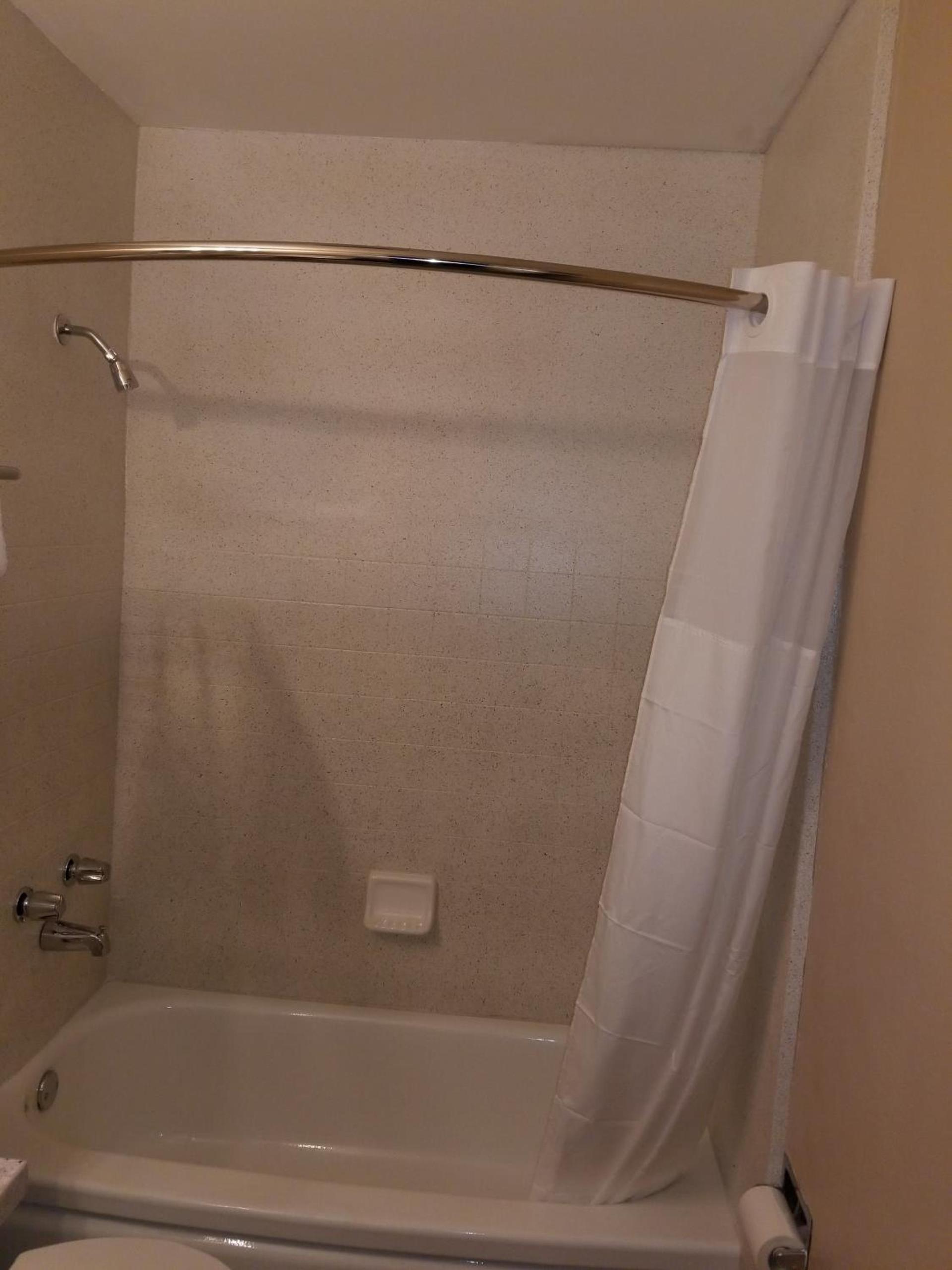 Beverly Lodge photo 21