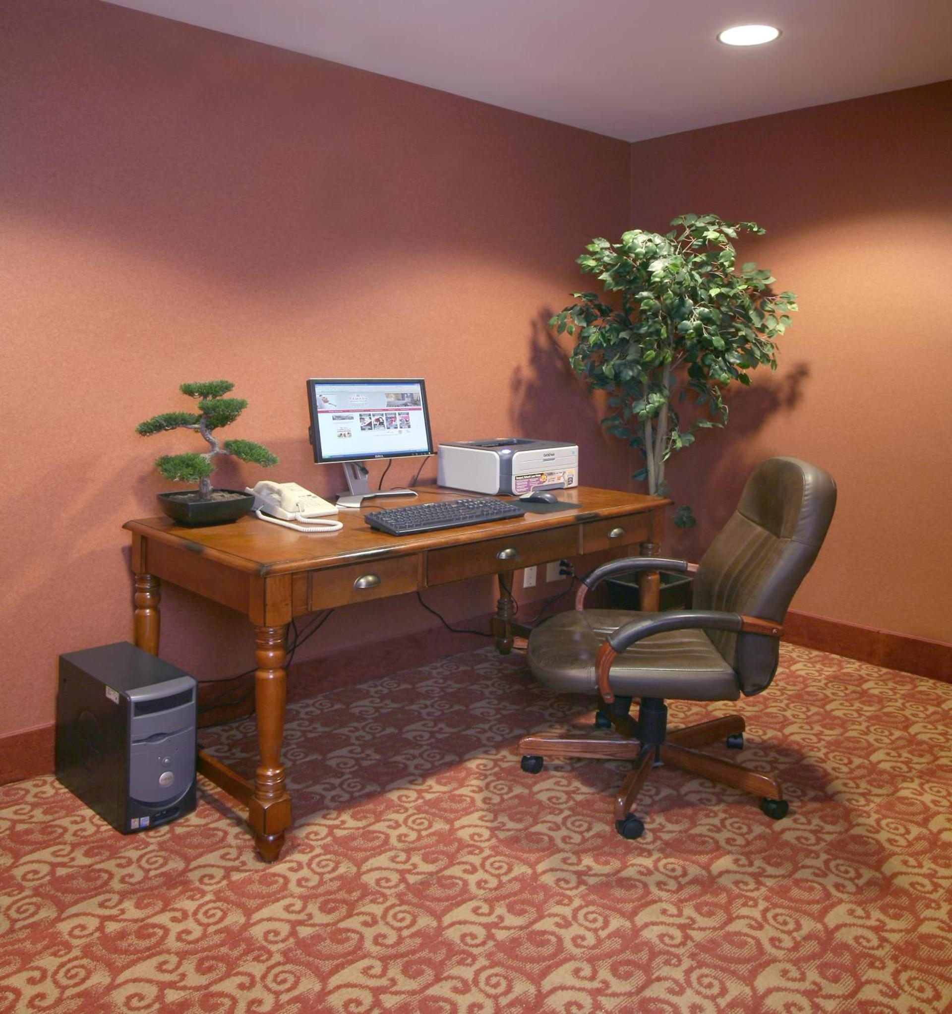 Ramada by Wyndham Wisconsin Dells I-90 photo 52