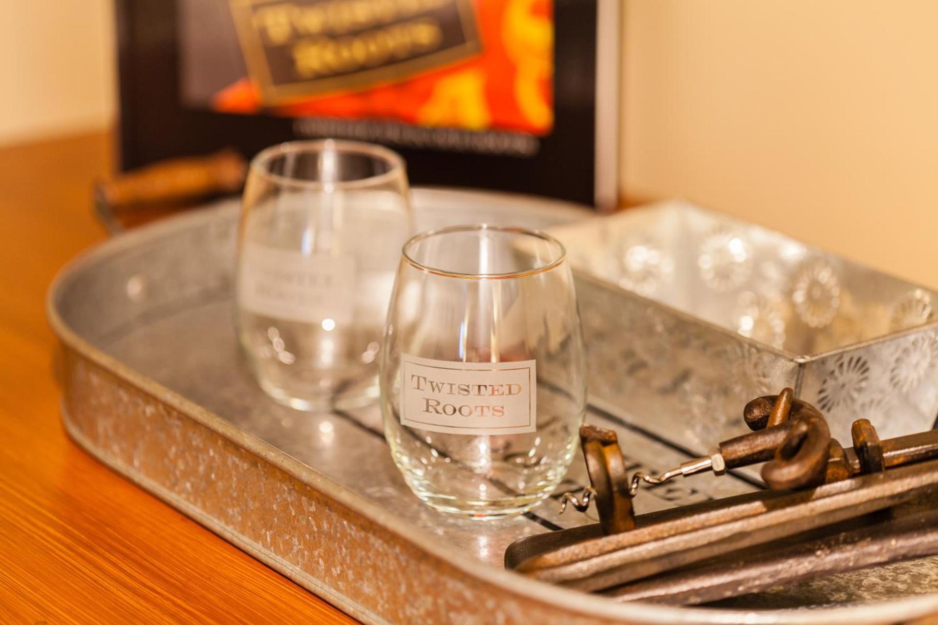 The Vendange Carmel Inn & Suites photo 93