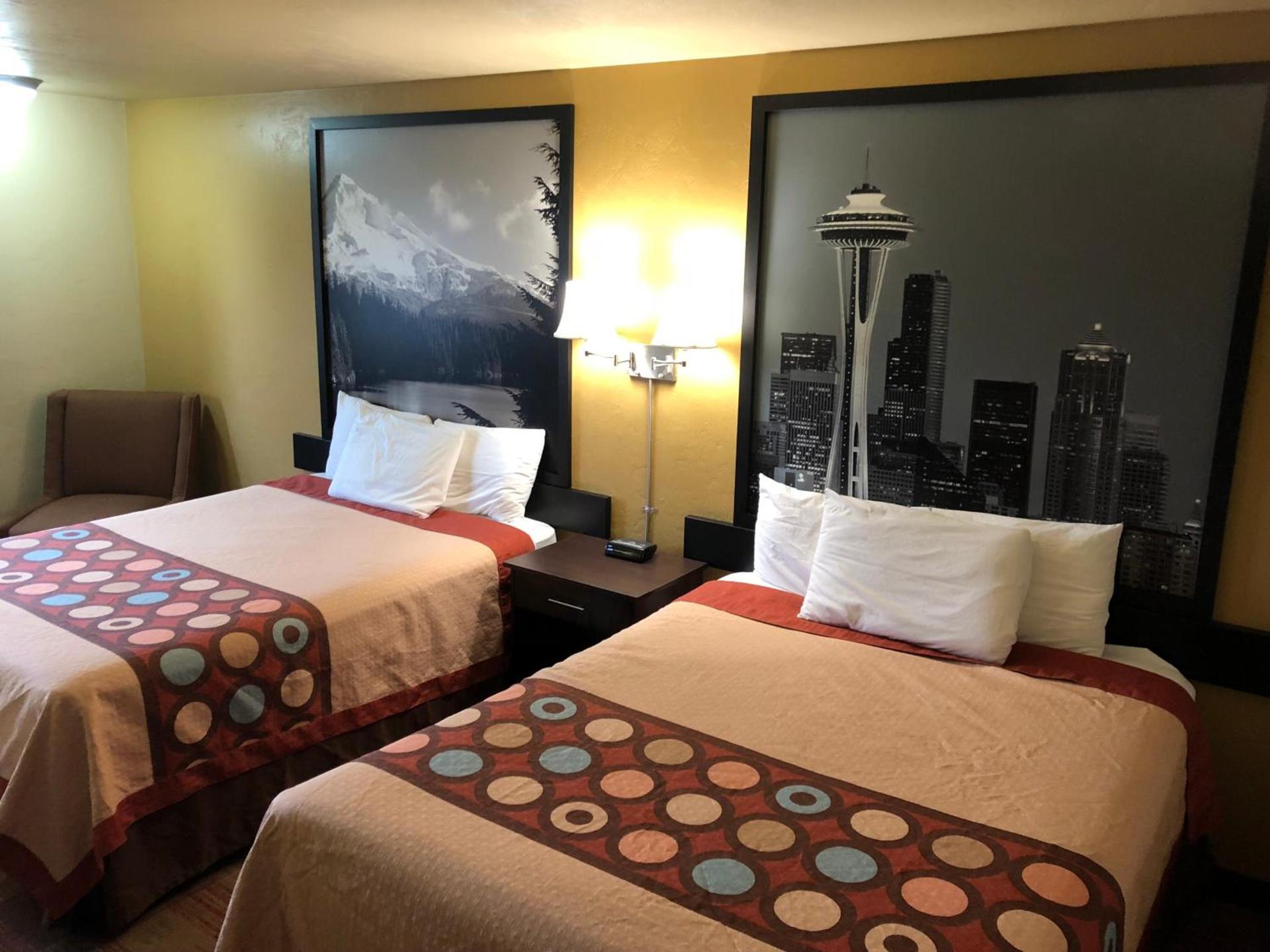Super 8 by Wyndham Kennewick photo 9