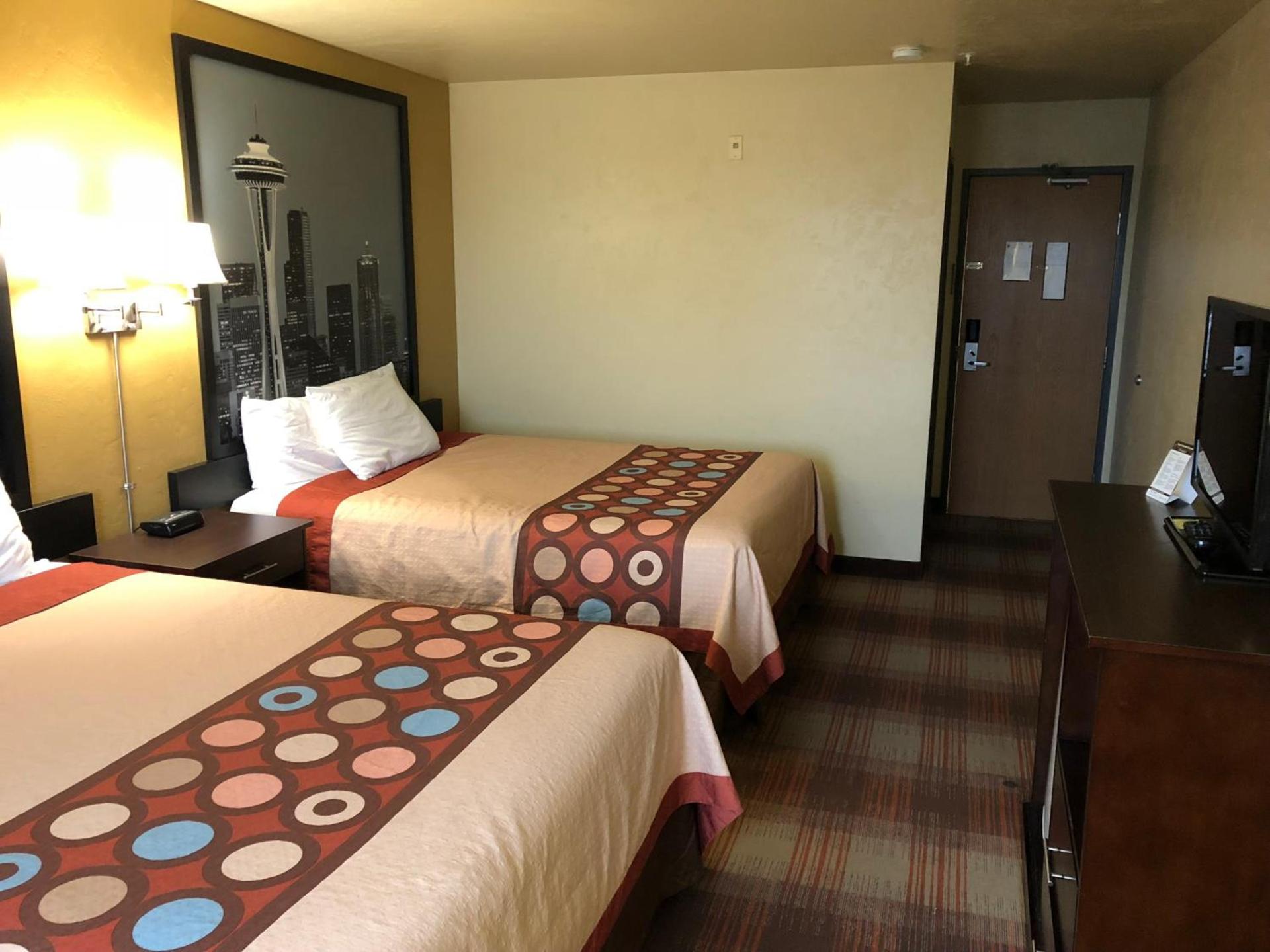 Super 8 by Wyndham Kennewick photo 11