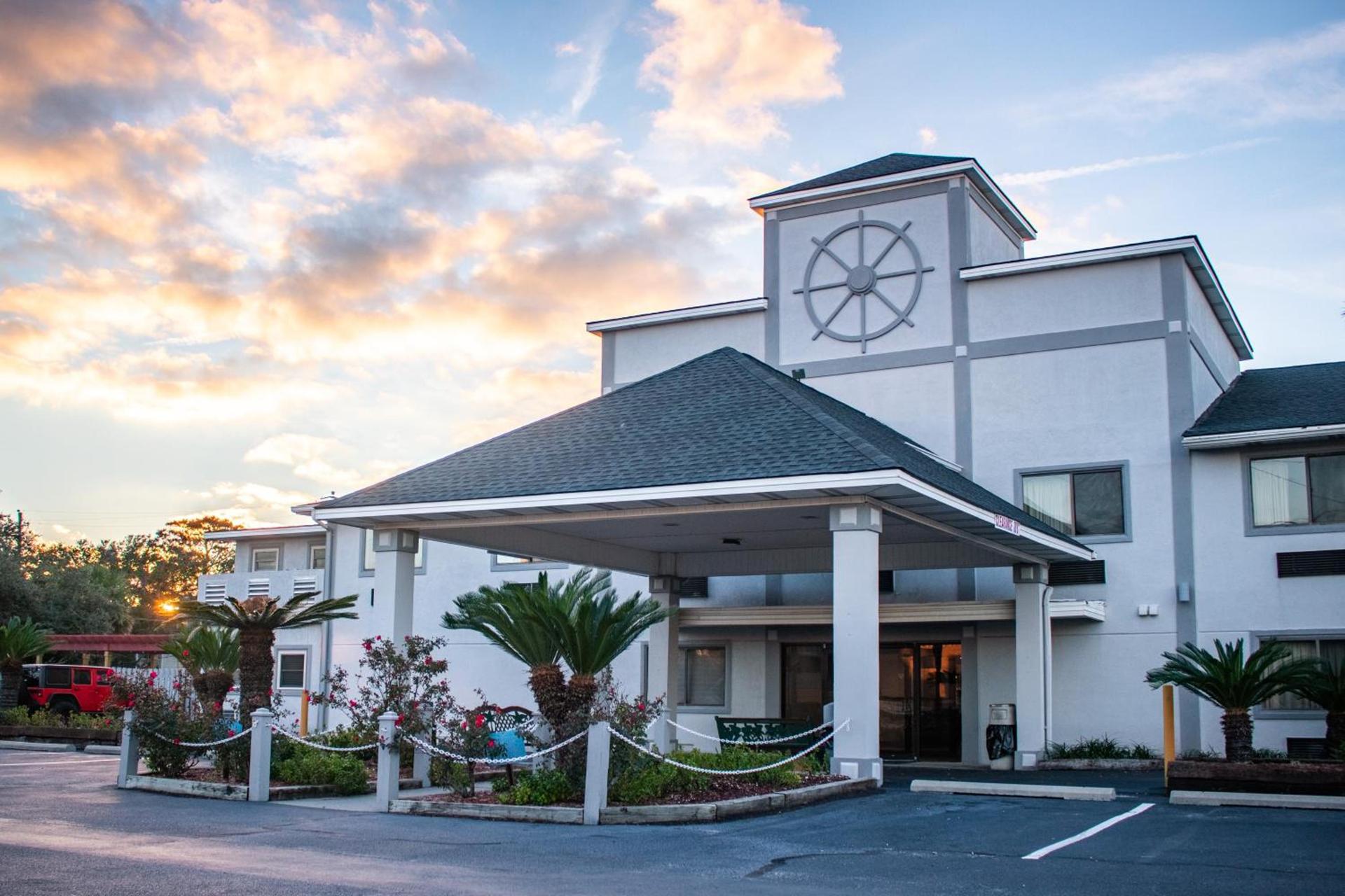Admiral's Inn on Tybee Island photo 24