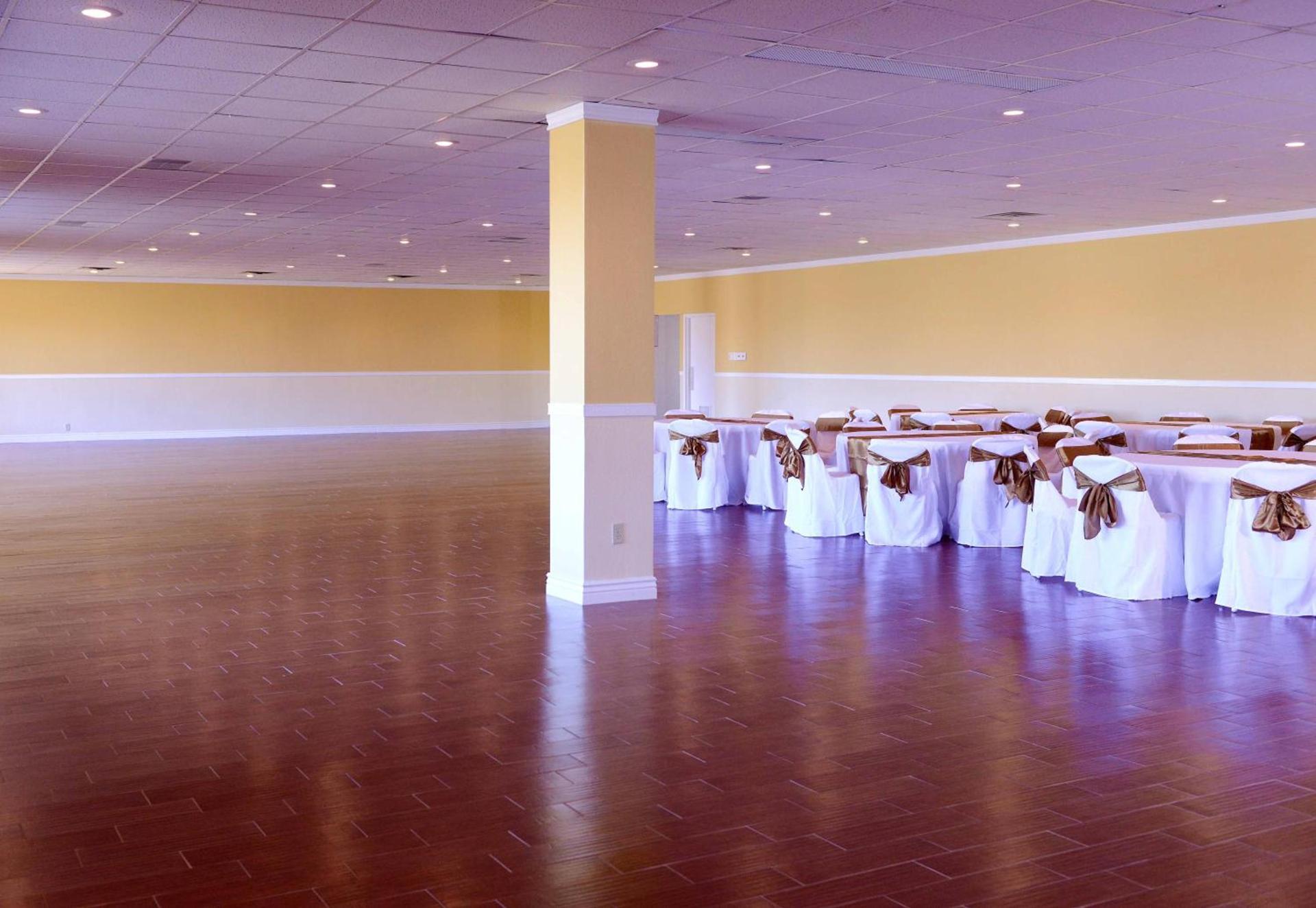 Express Inn & Suites photo 10