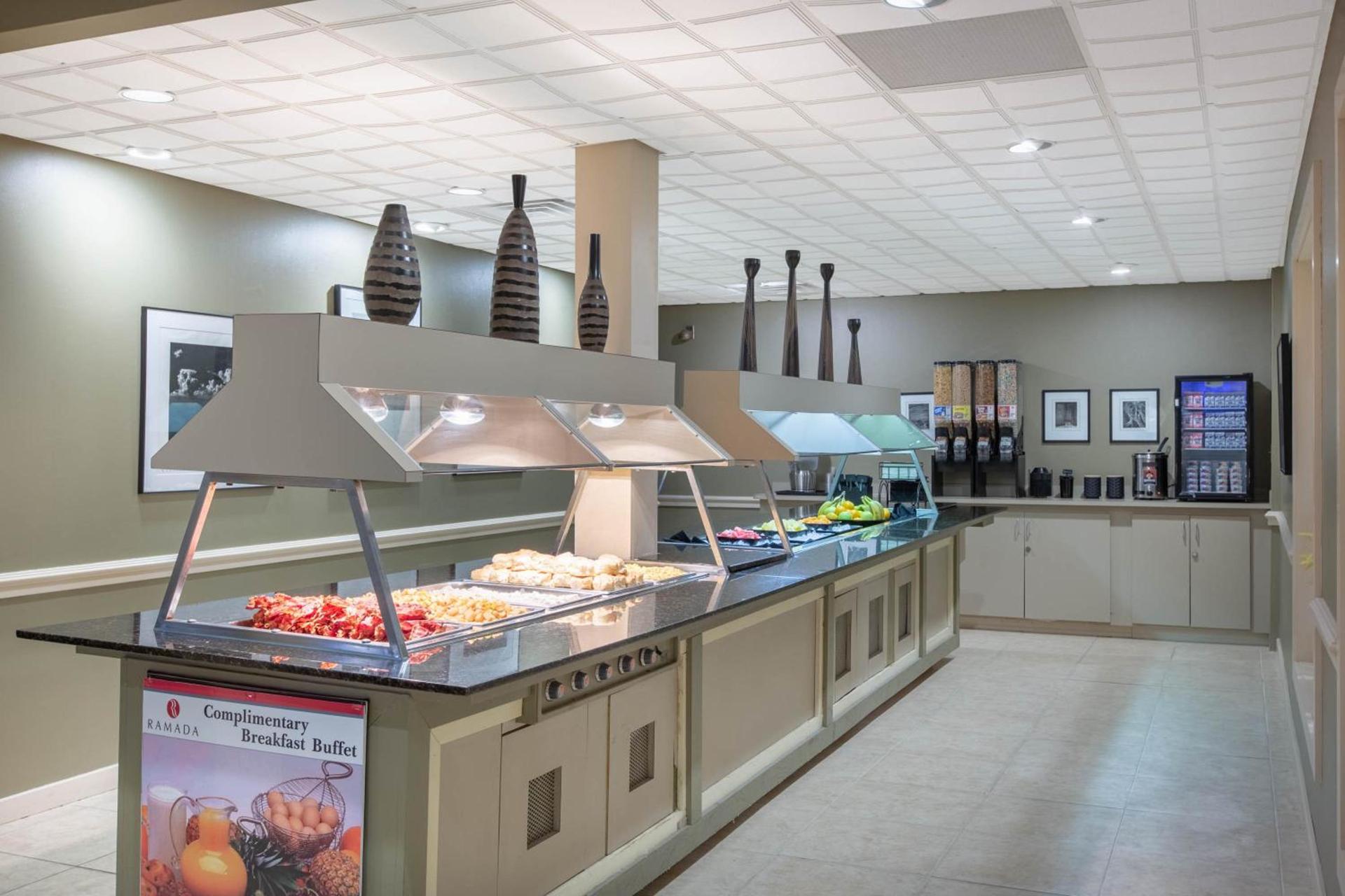 Ramada by Wyndham Midtown Grand Island photo 32