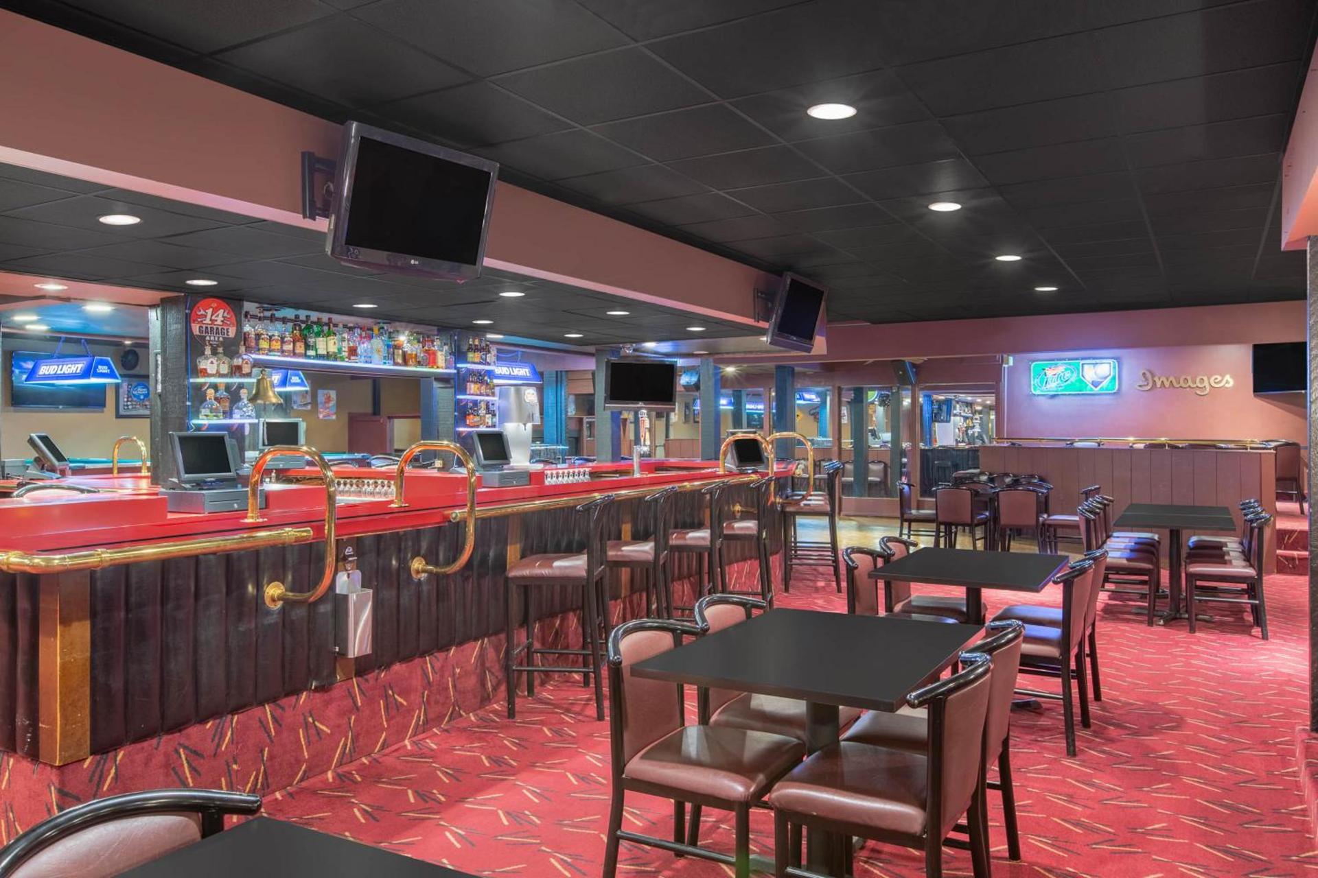 Ramada by Wyndham Midtown Grand Island photo 33