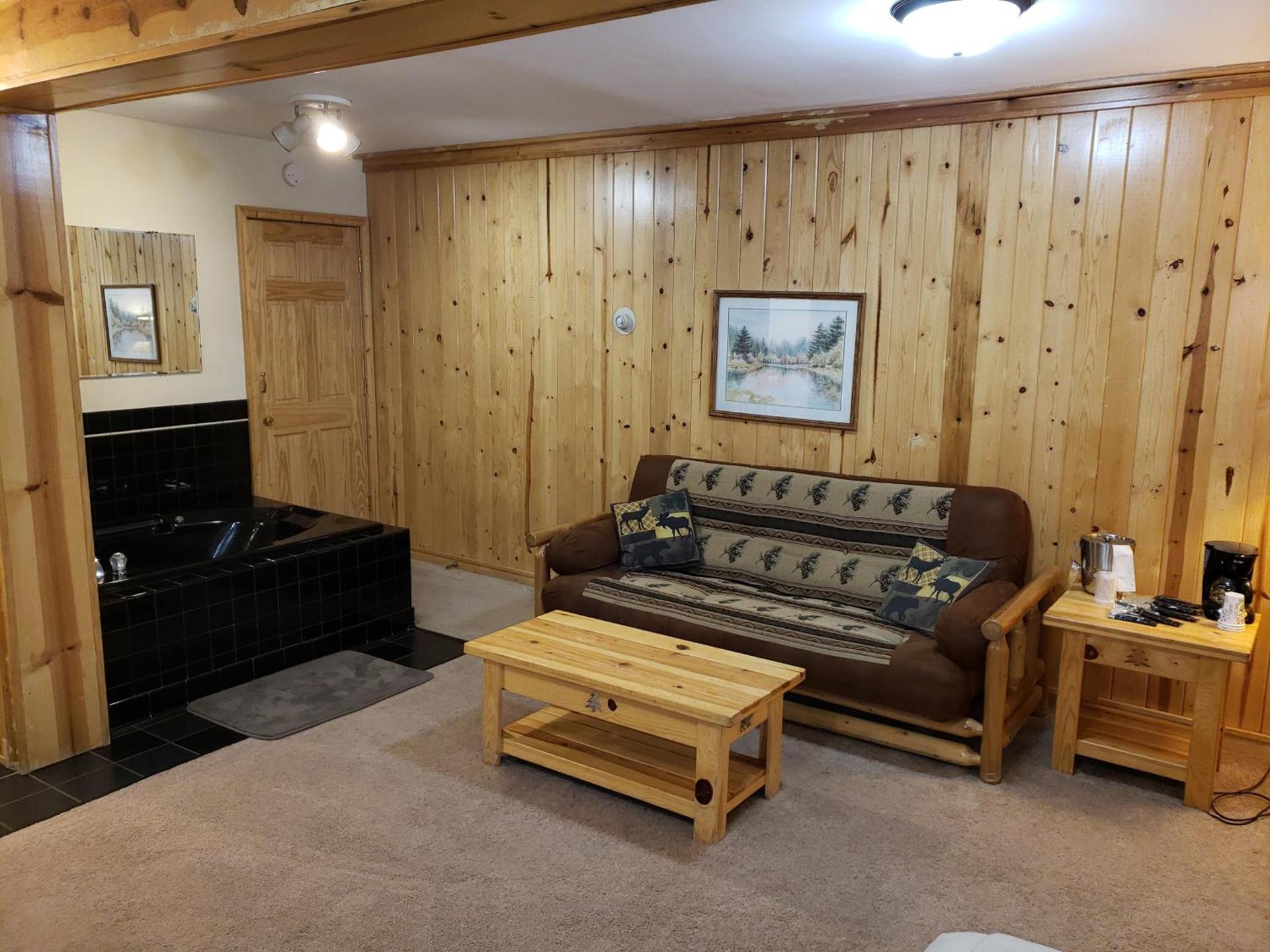 Willard Munger Inn photo 29