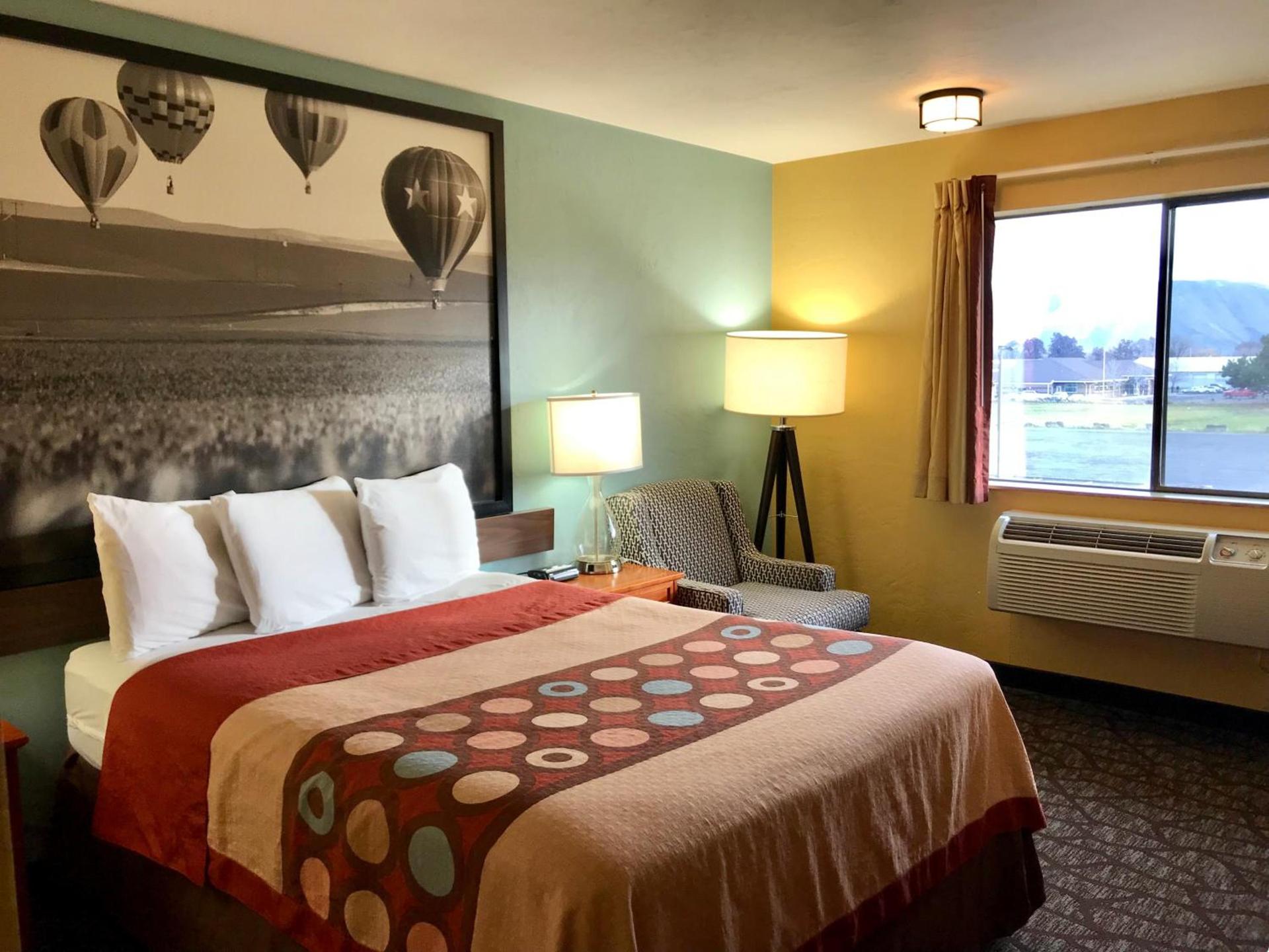 Super 8 by Wyndham Union Gap Yakima Area photo 28