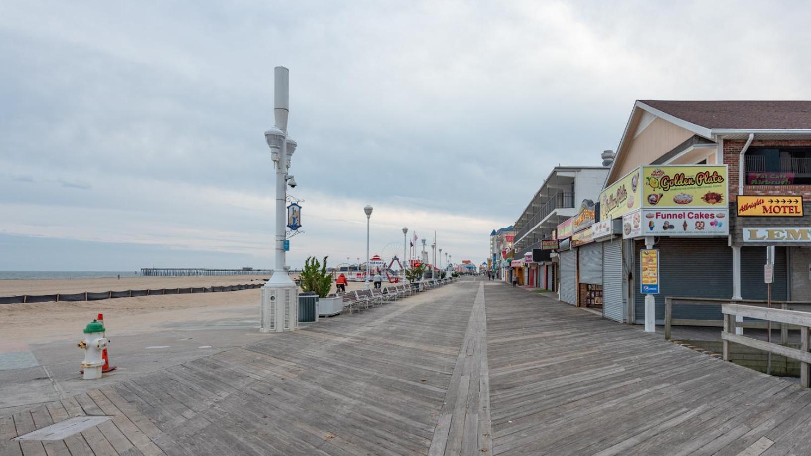 Boardwalk One photo 7