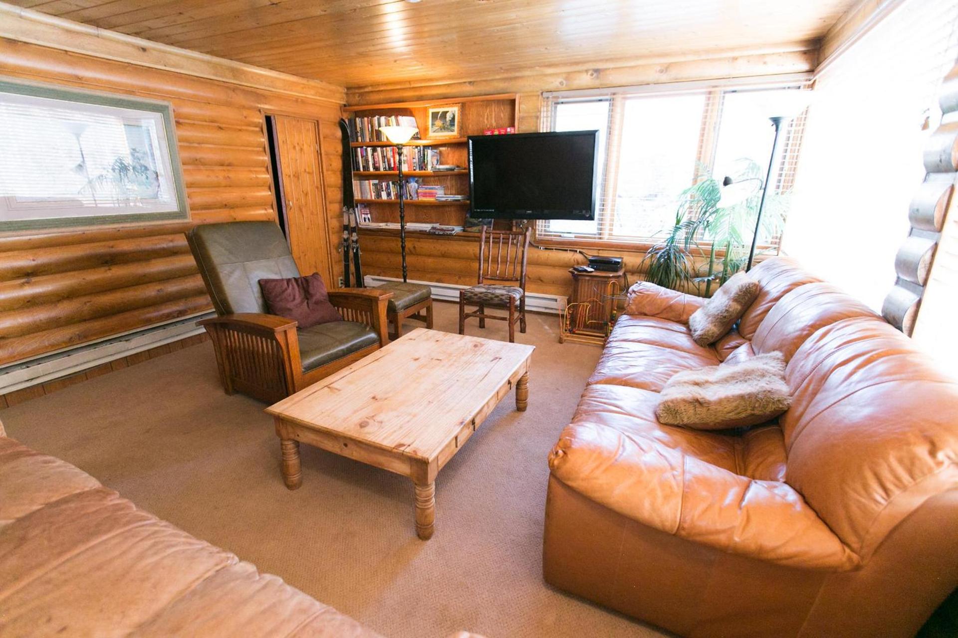 Silver Fork Lodge & Restaurant photo 9