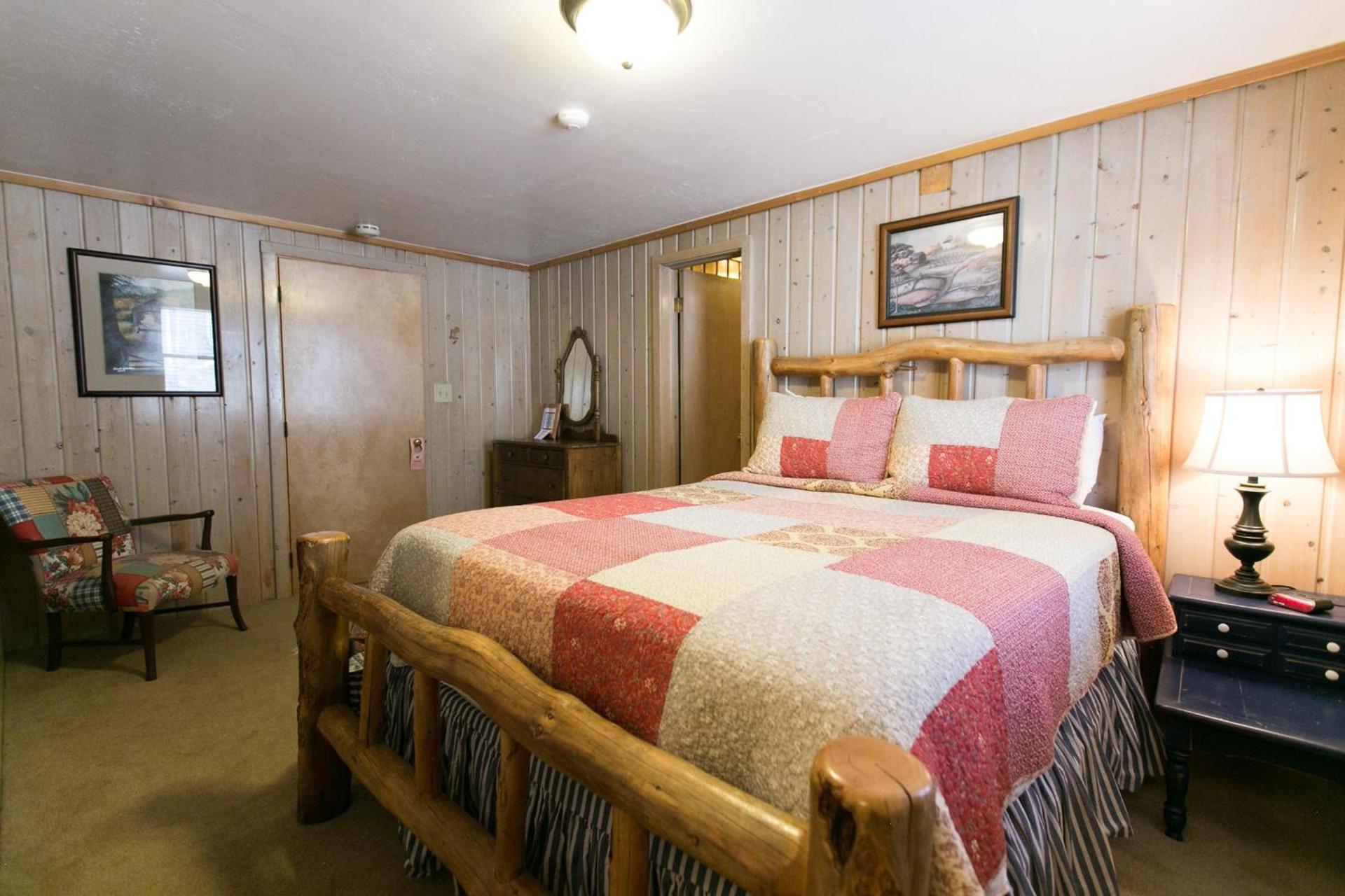 Silver Fork Lodge & Restaurant photo 59