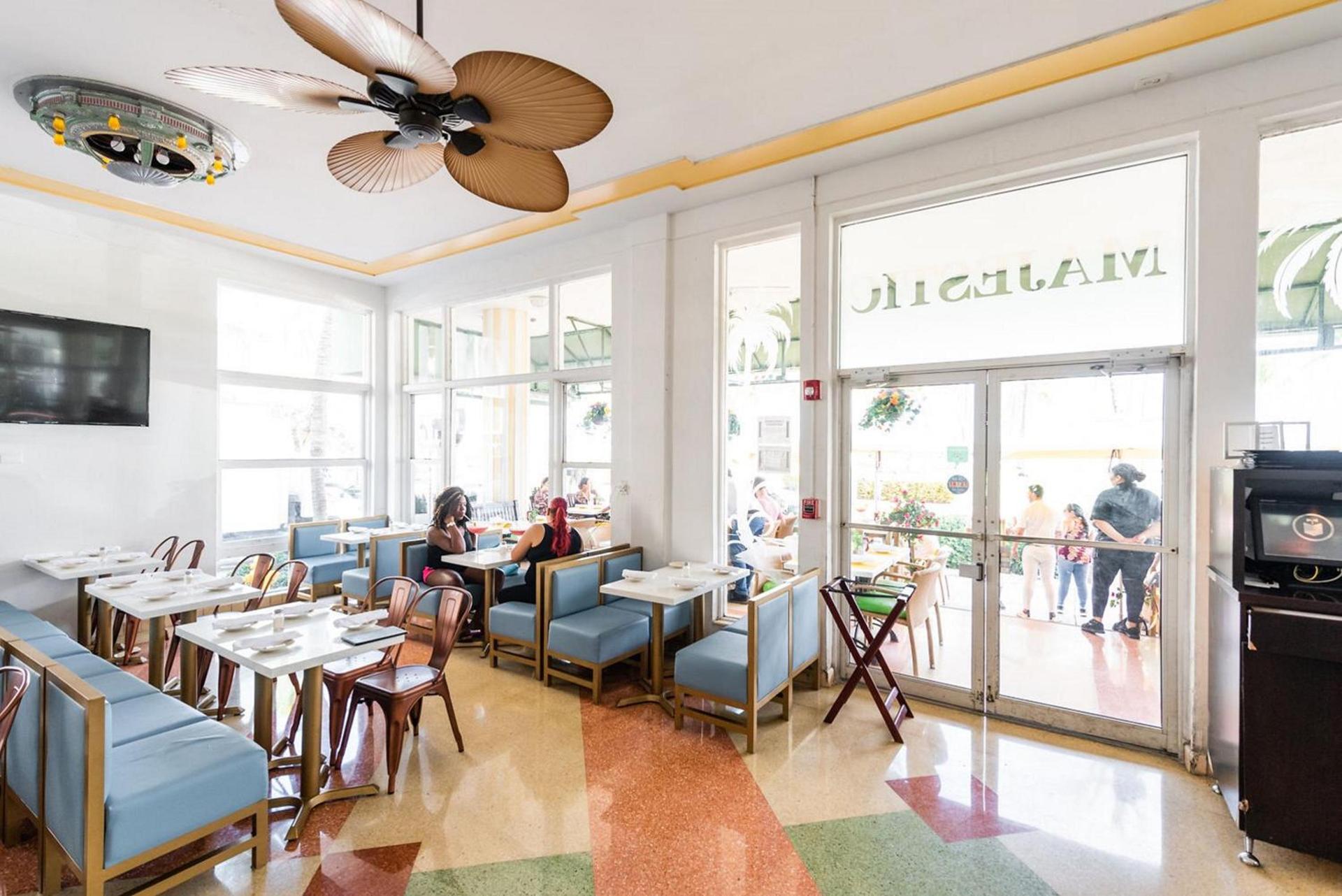 Majestic Hotel South Beach photo 10