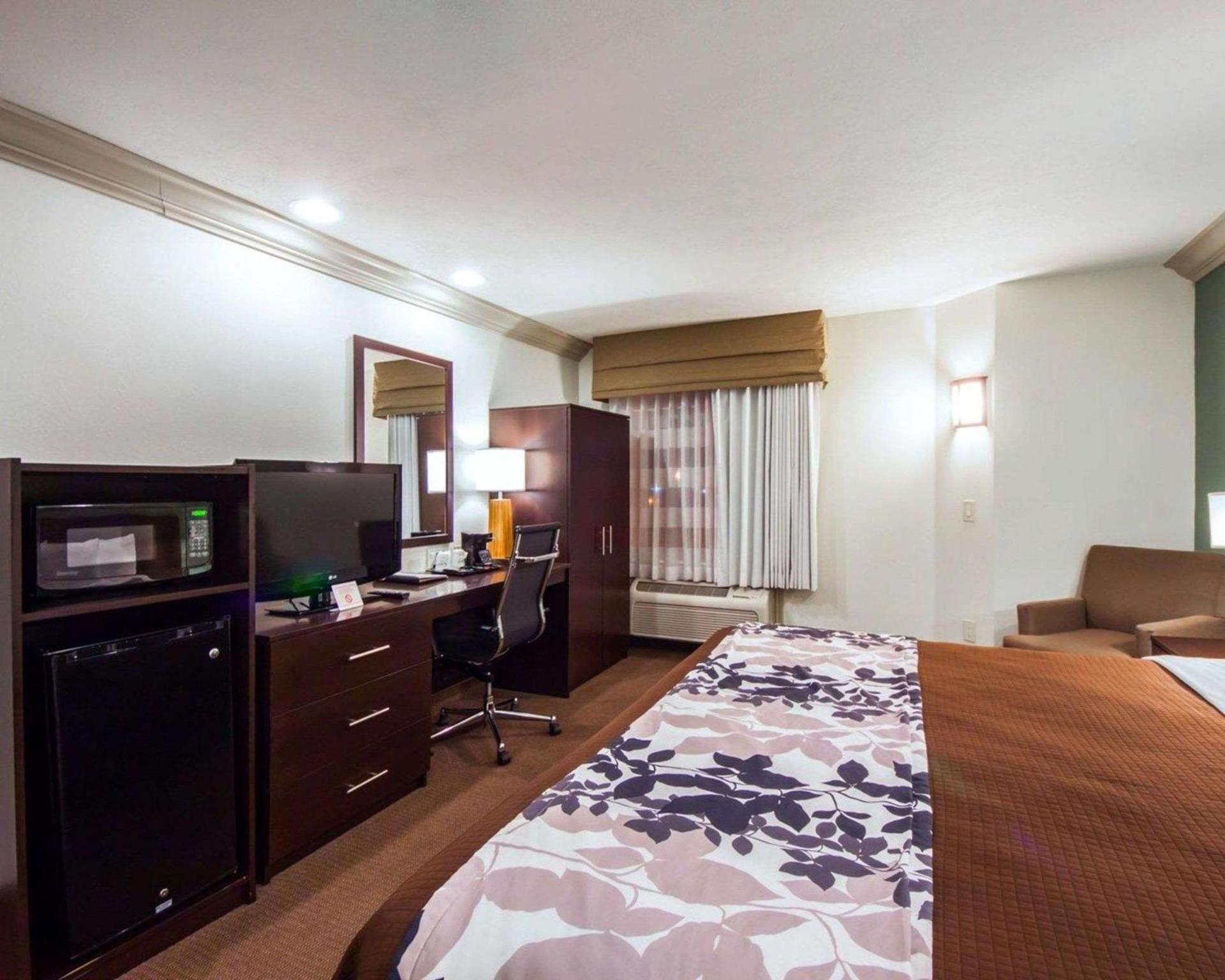 Sleep Inn & Suites Edmond near University photo 11