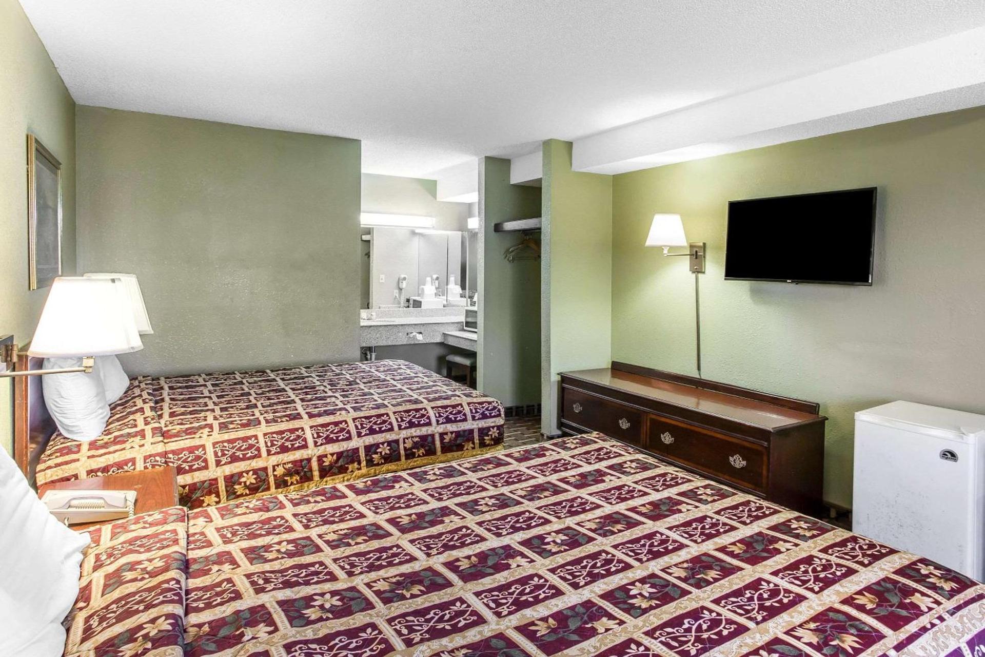 Rodeway Inn & Suites Smyrna - Nashville Area photo 20