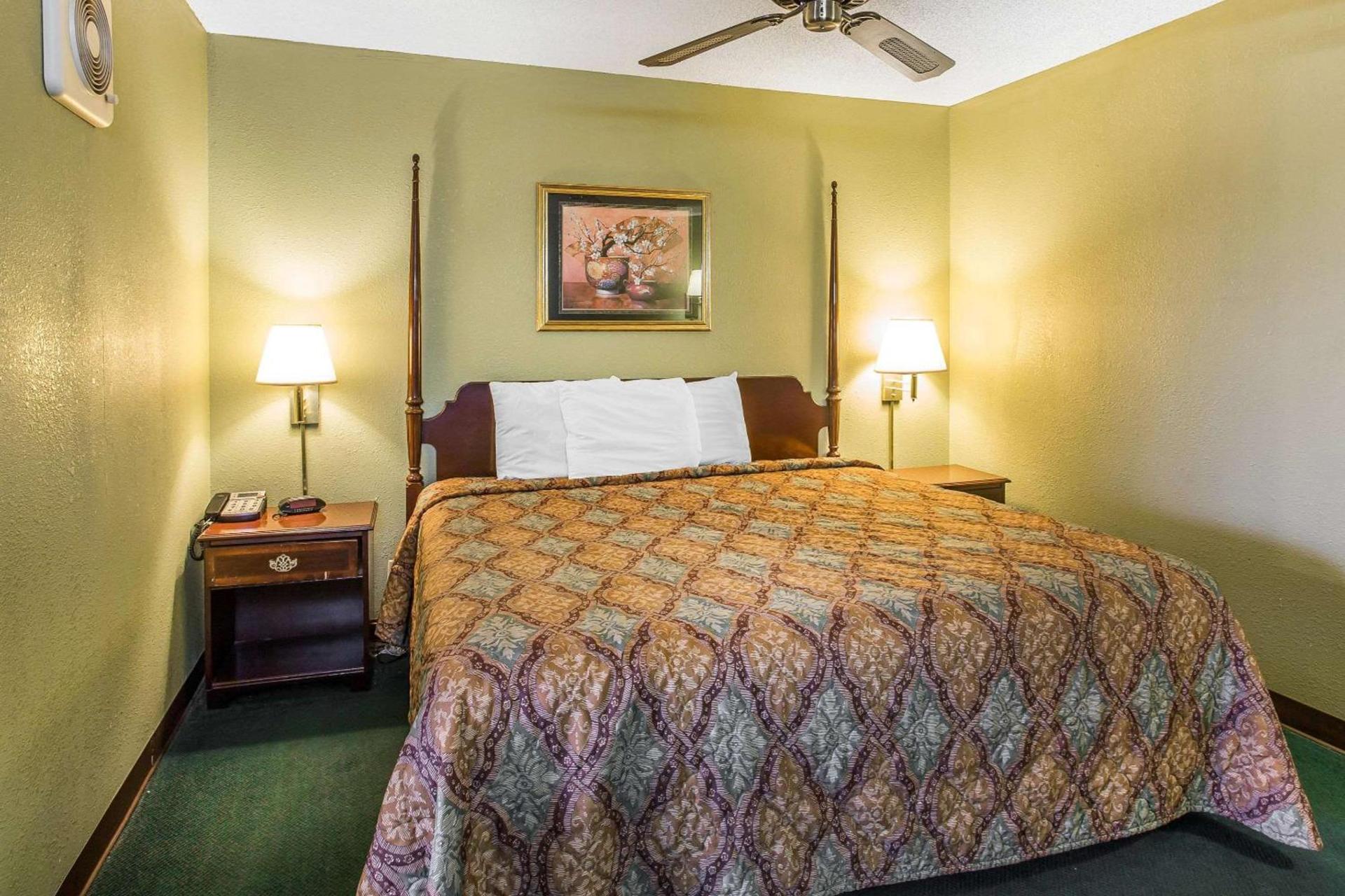 Rodeway Inn & Suites Smyrna - Nashville Area photo 30