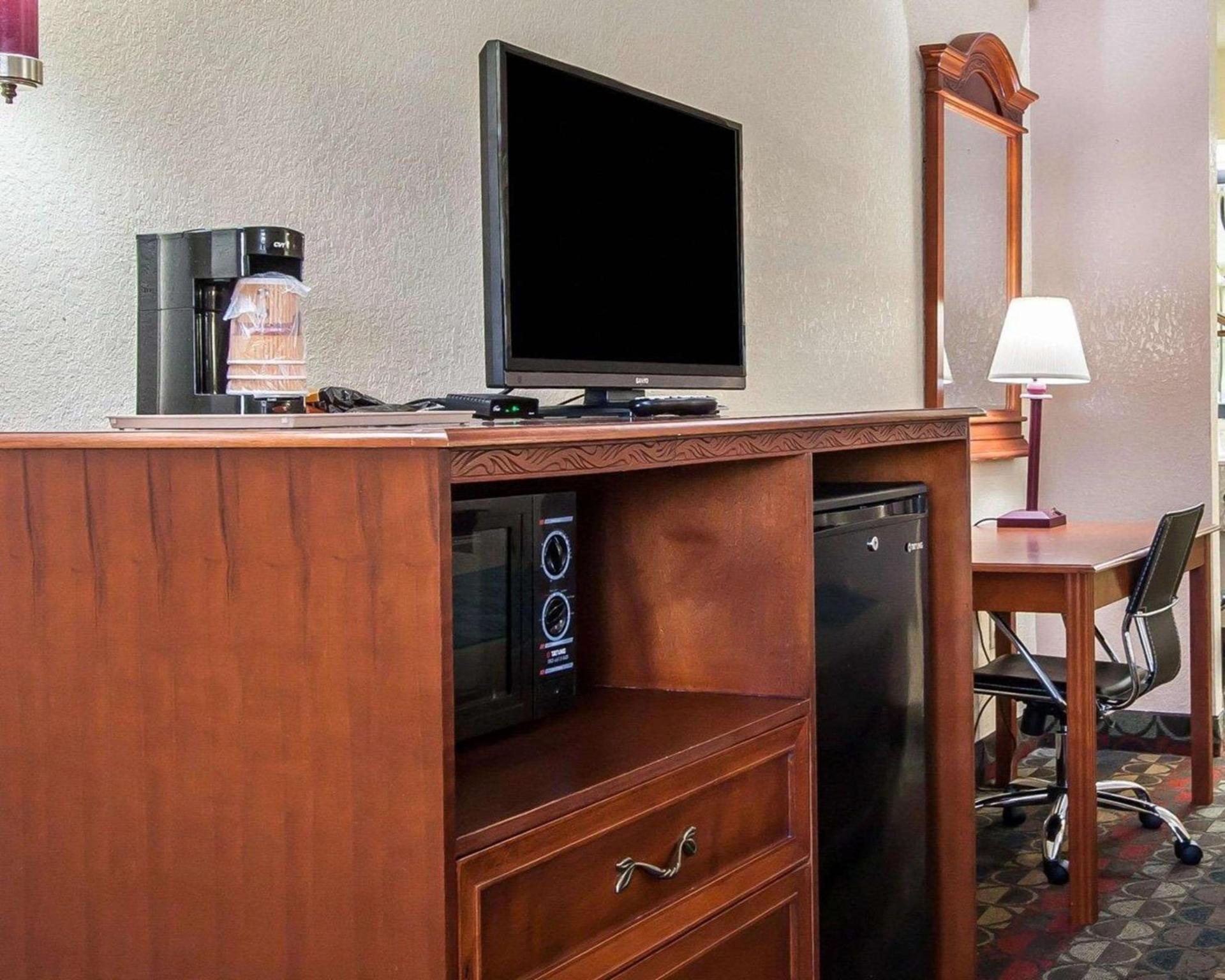 Motel 6 Prattville AL photo 10