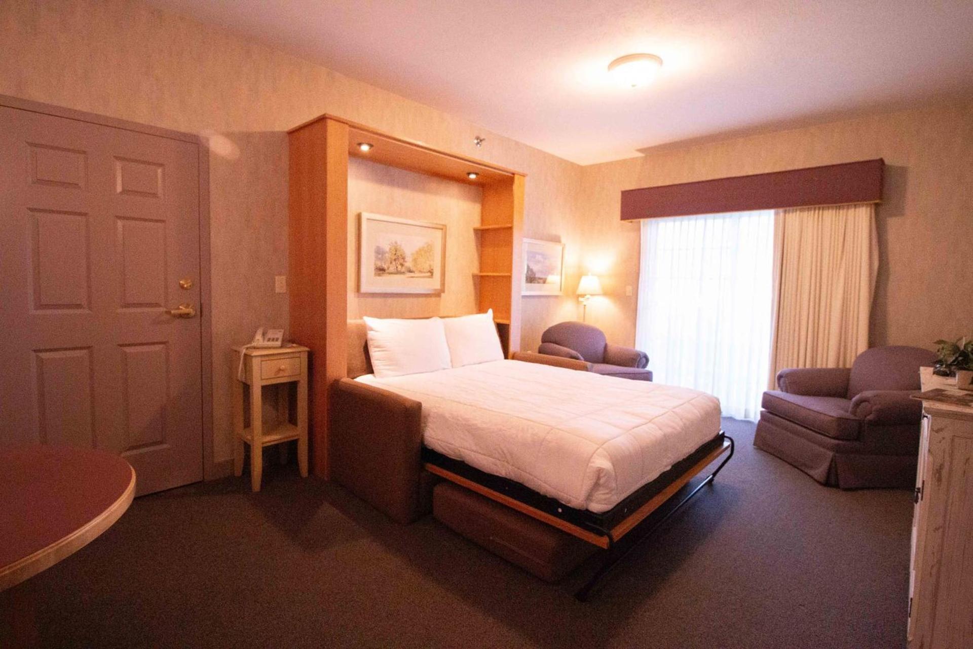 Essenhaus Inn & Conf. Center photo 29