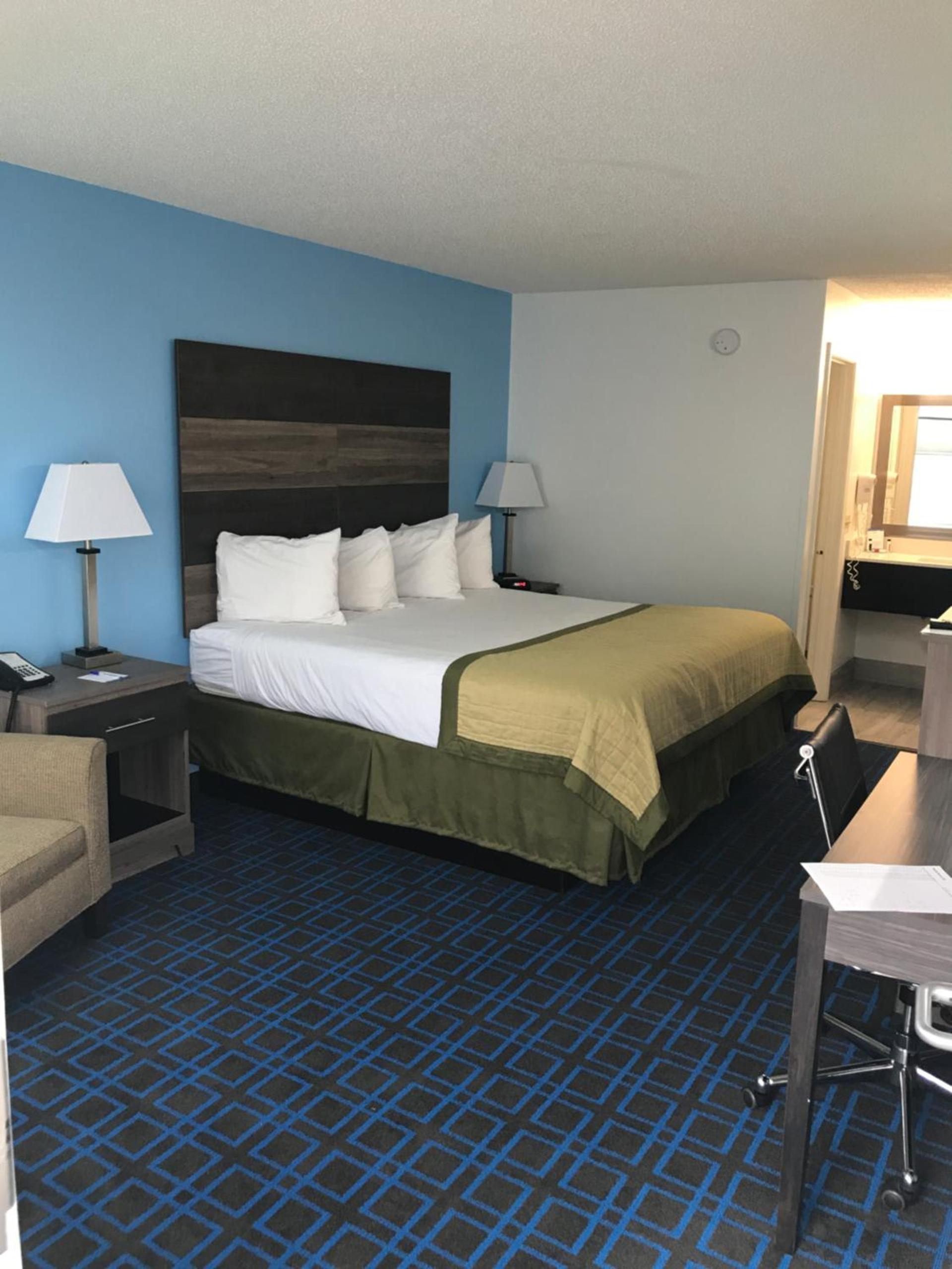 Baymont by Wyndham Anderson Clemson photo 11