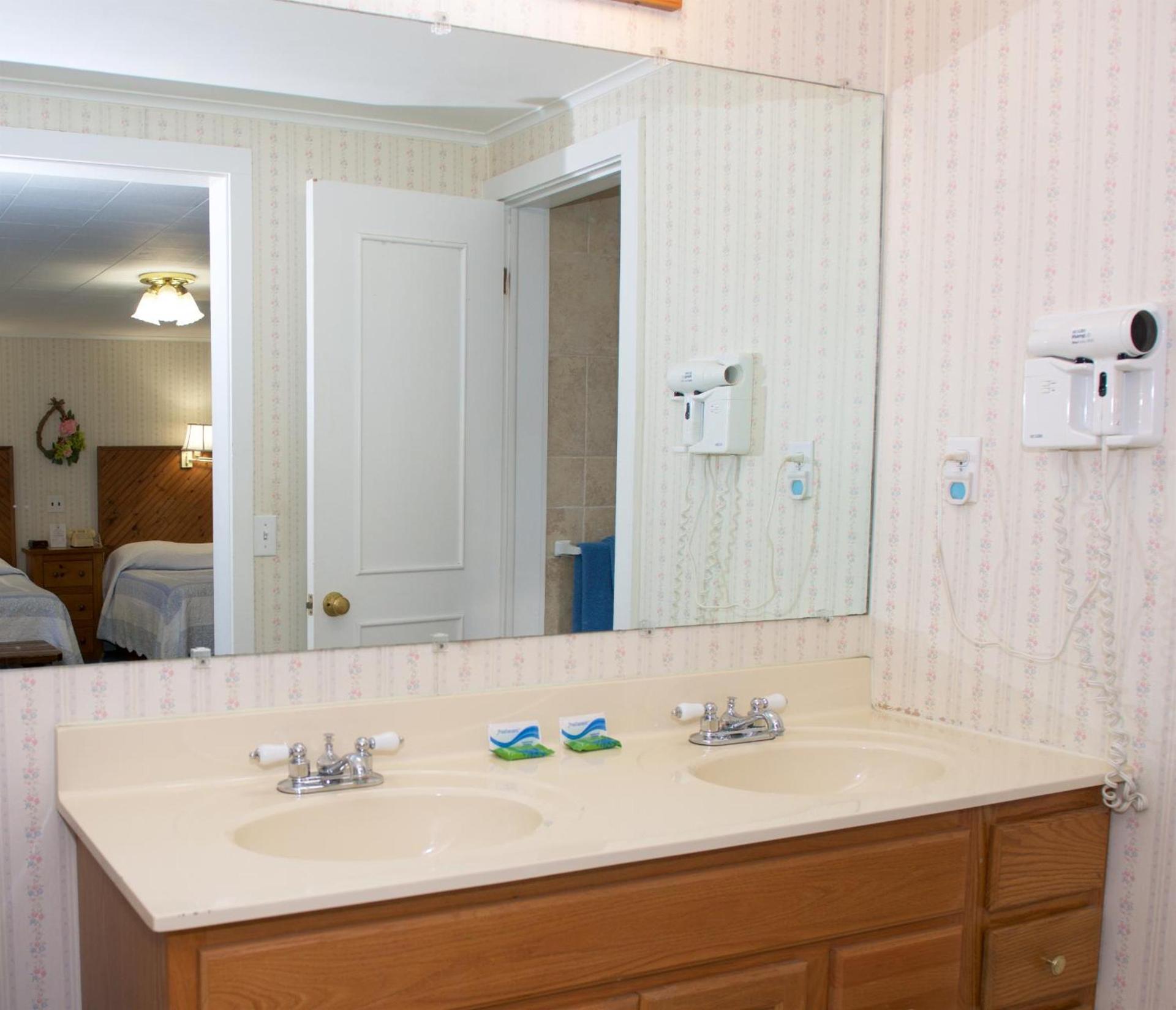 Myer Country Motel photo 31